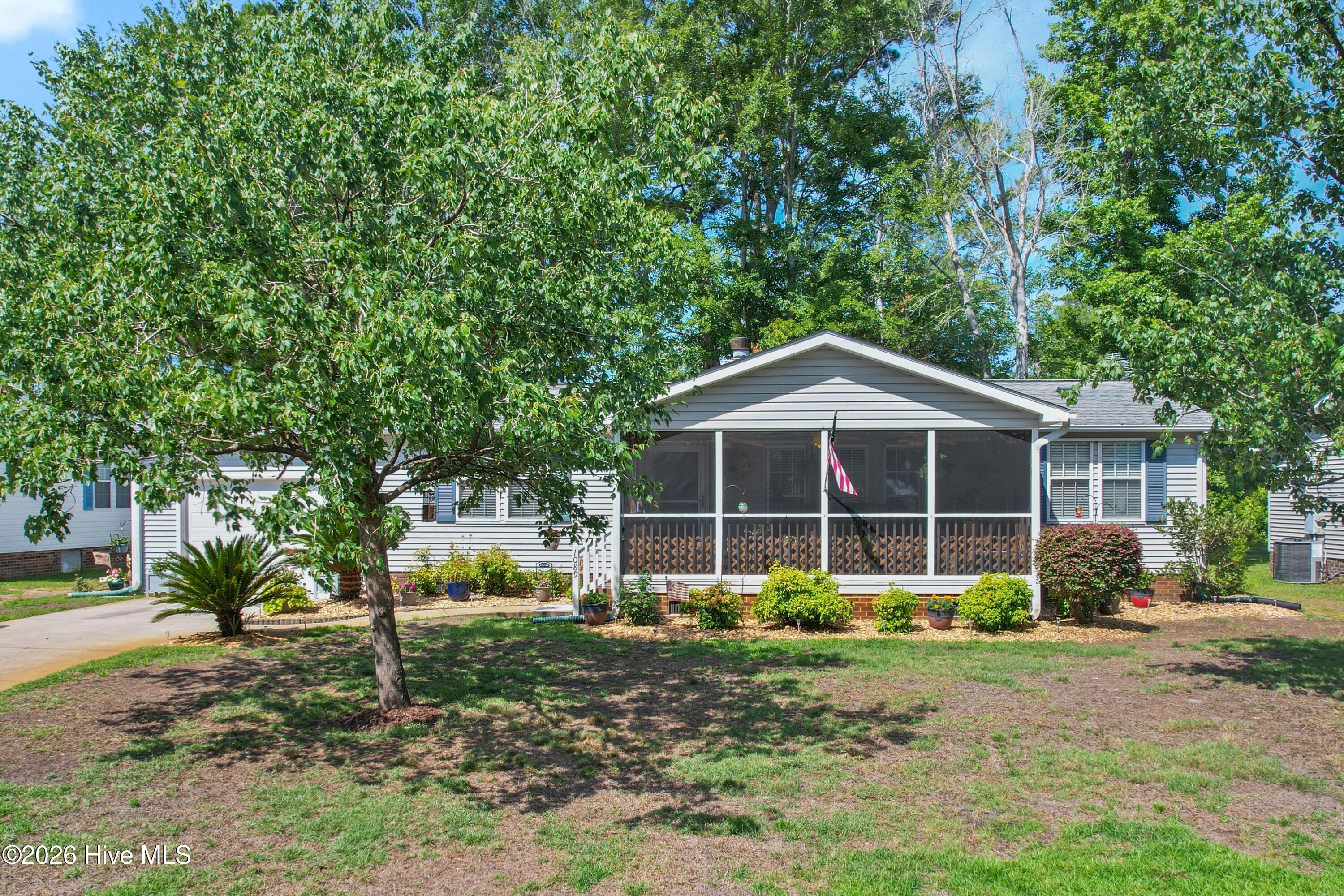1089 Captains Court Property Photo 2