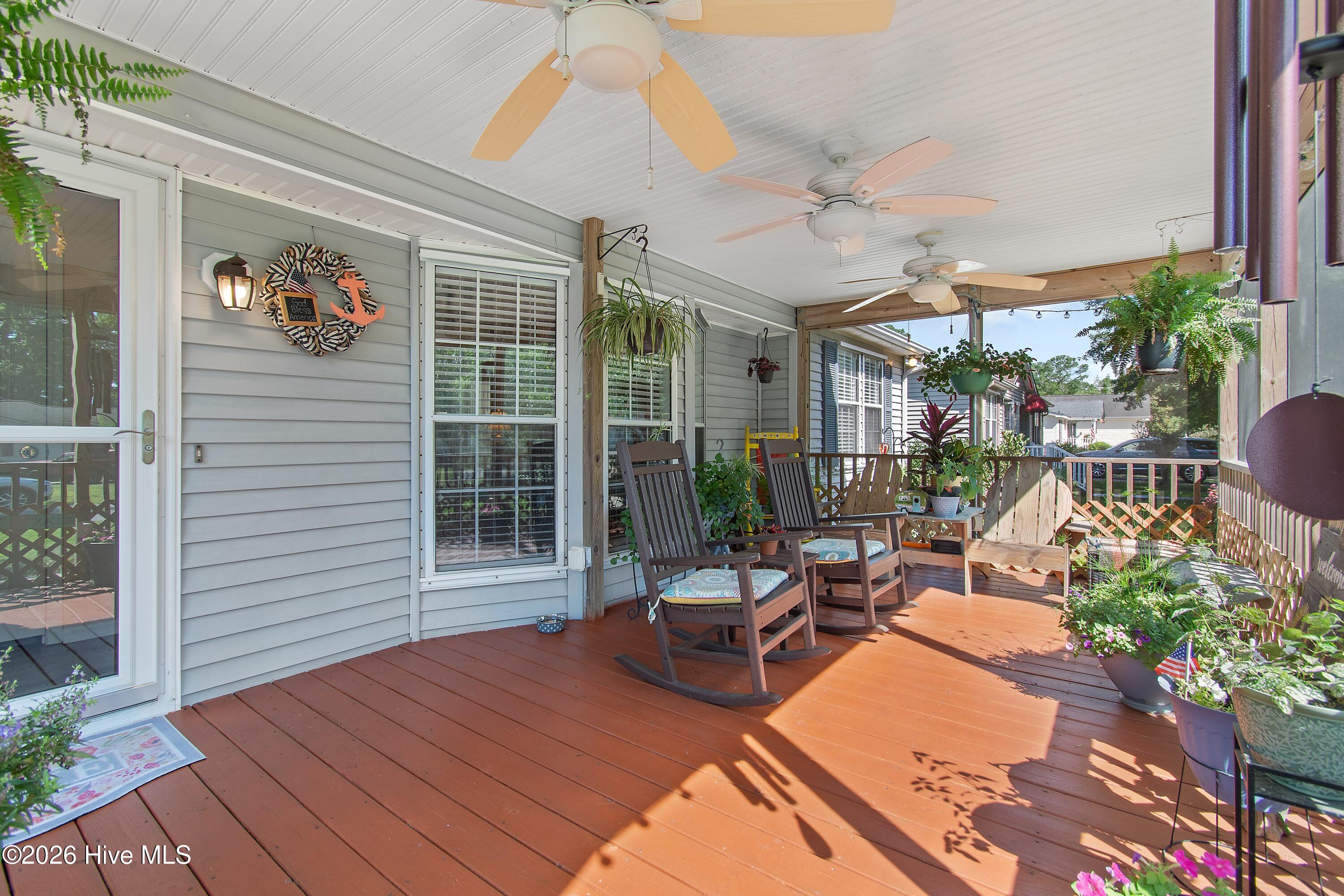 1089 Captains Court Property Photo 6