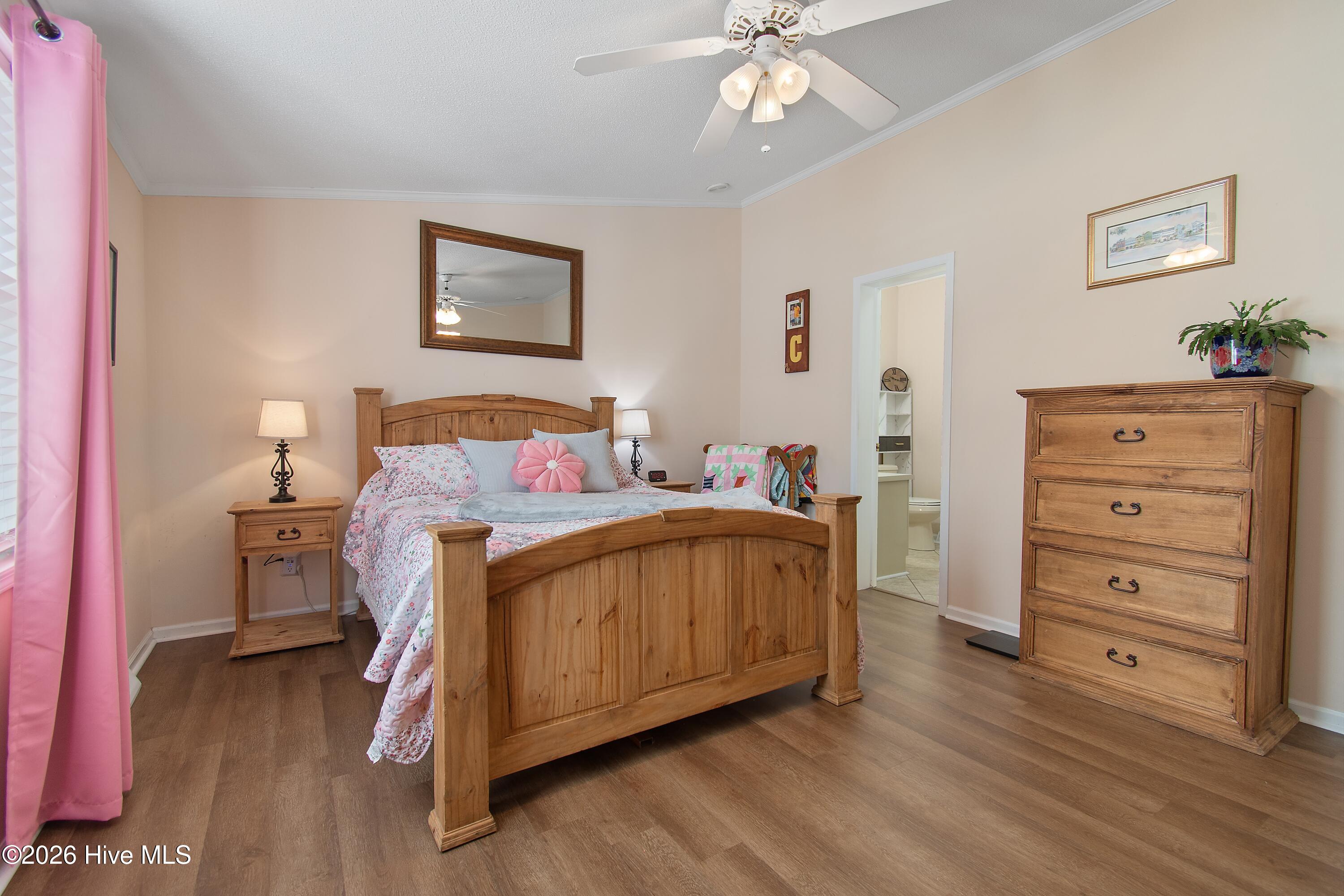 1089 Captains Court Property Photo 15