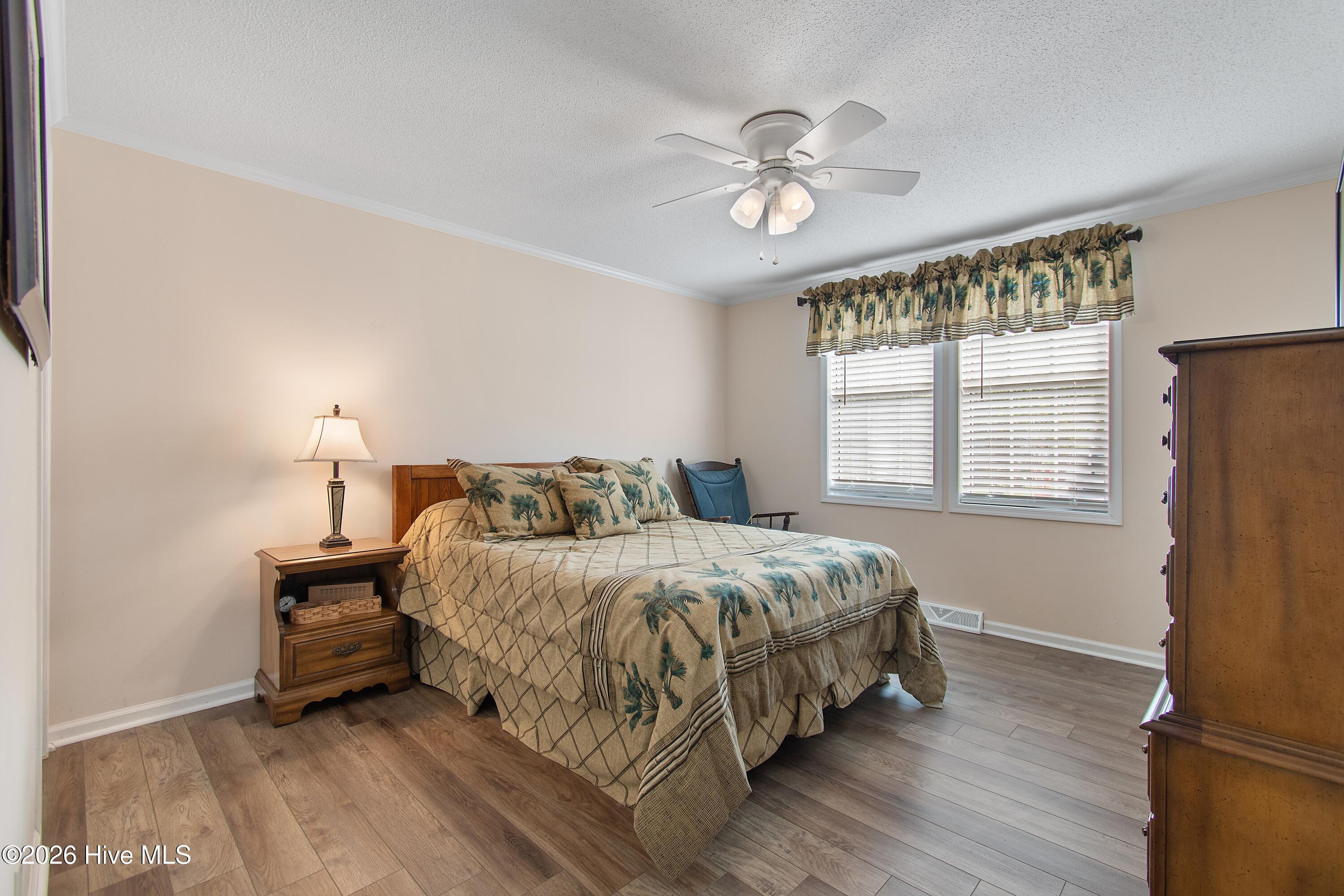 1089 Captains Court Property Photo 17