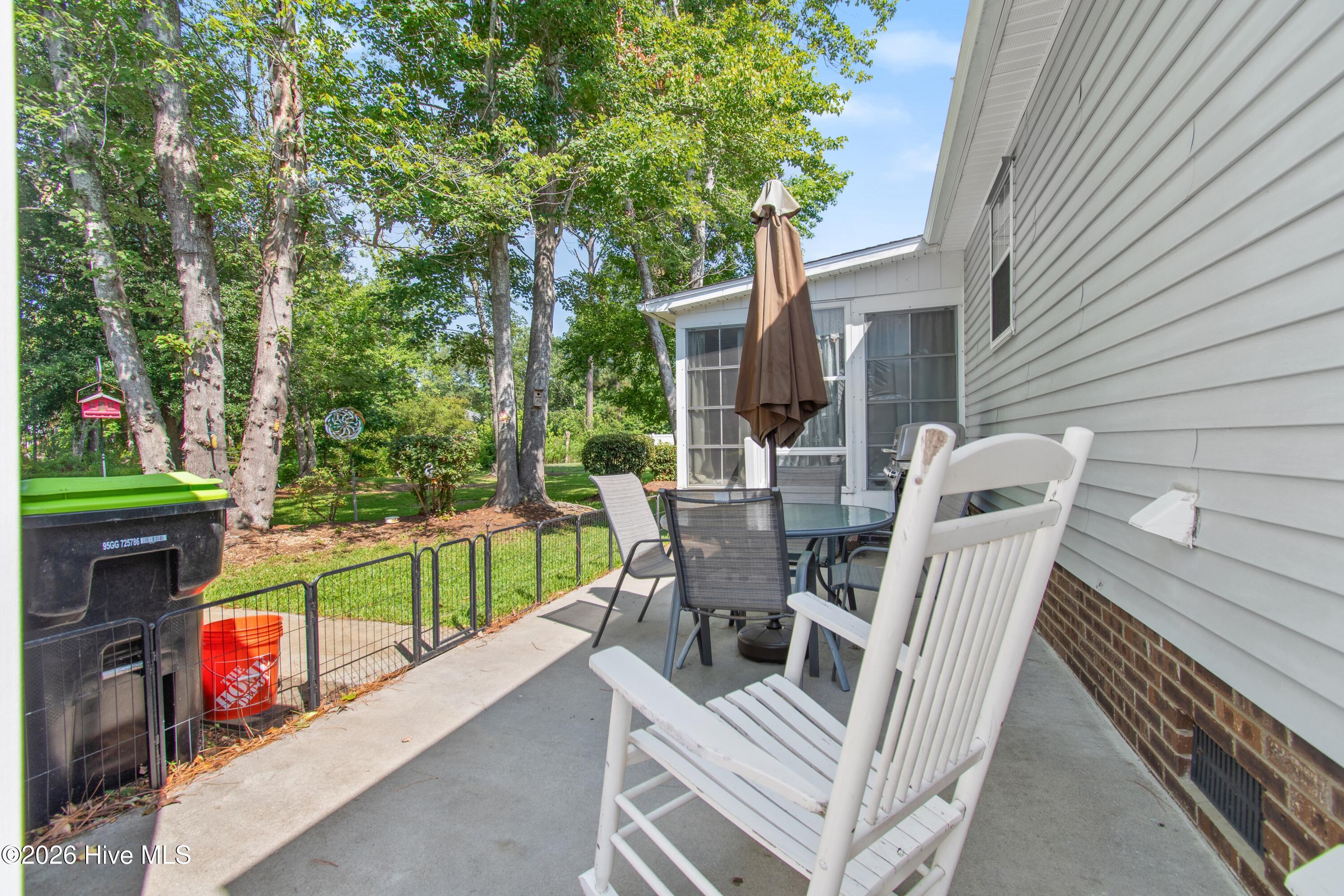 1089 Captains Court Property Photo 23