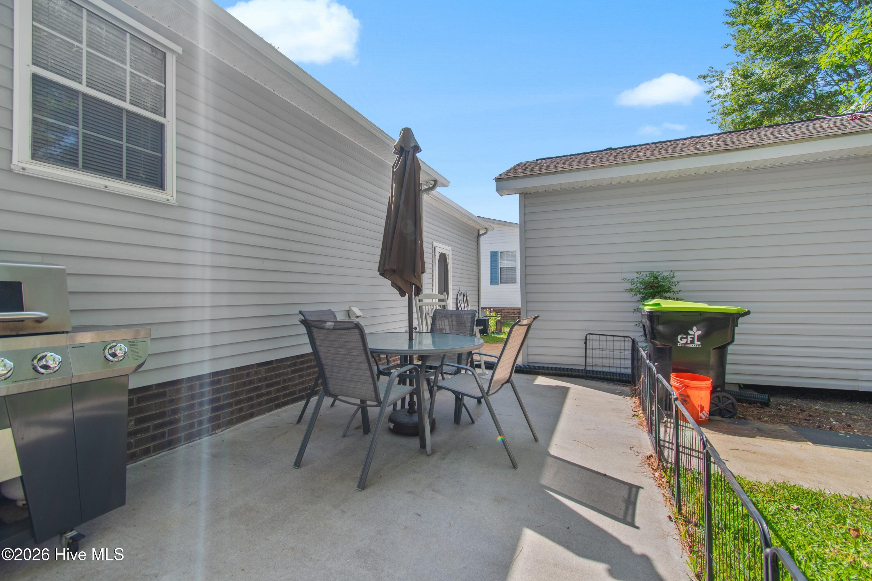 1089 Captains Court Property Photo 24