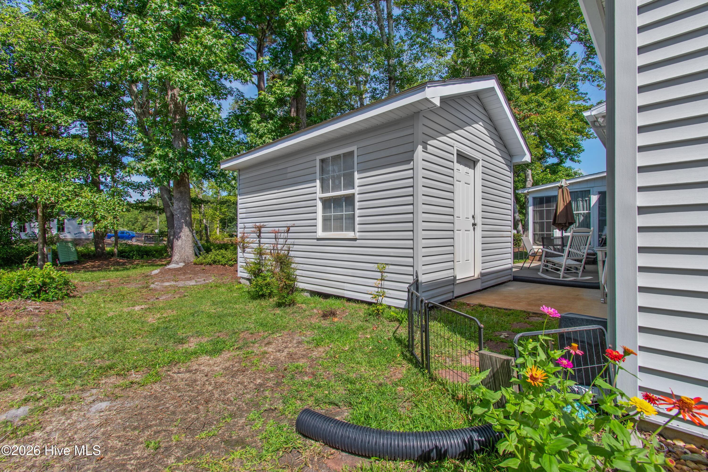 1089 Captains Court Property Photo 25