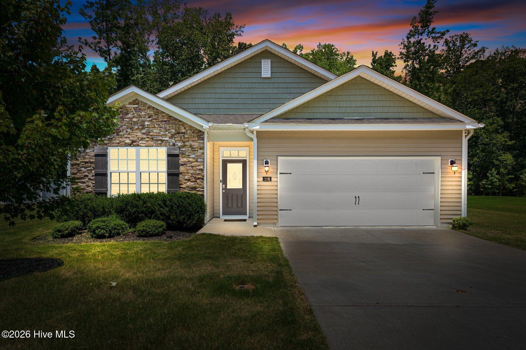 209 Rosemount Property Photo 1