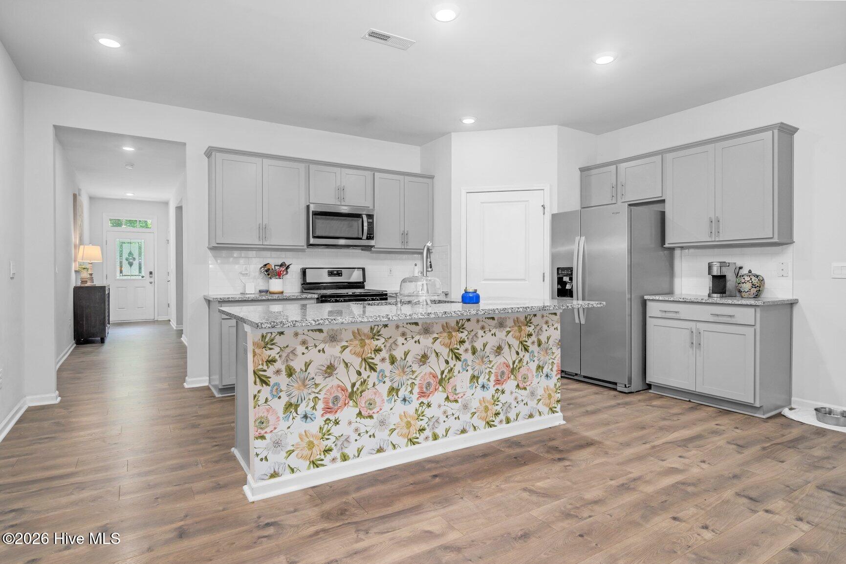 209 Rosemount Property Photo 5
