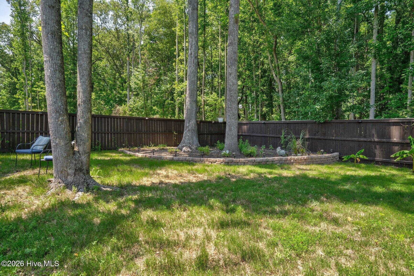 209 Rosemount Property Photo 20