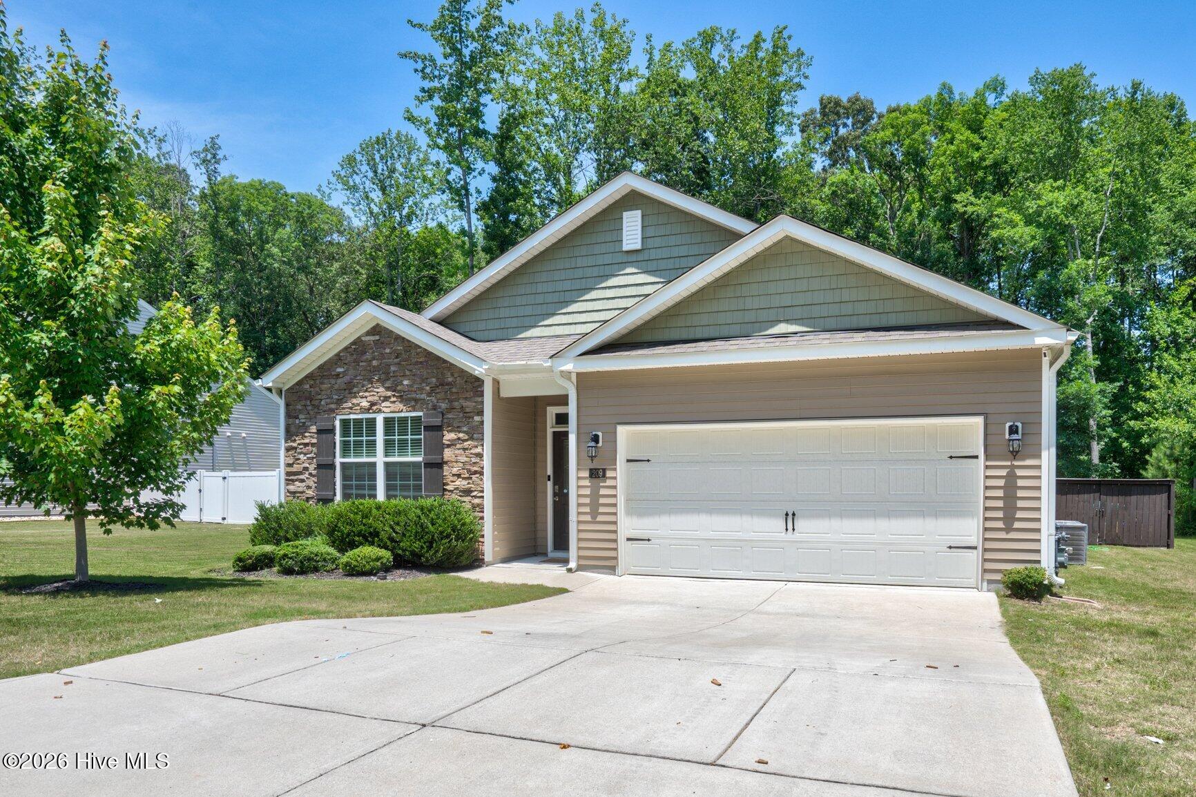 209 Rosemount Property Photo 23