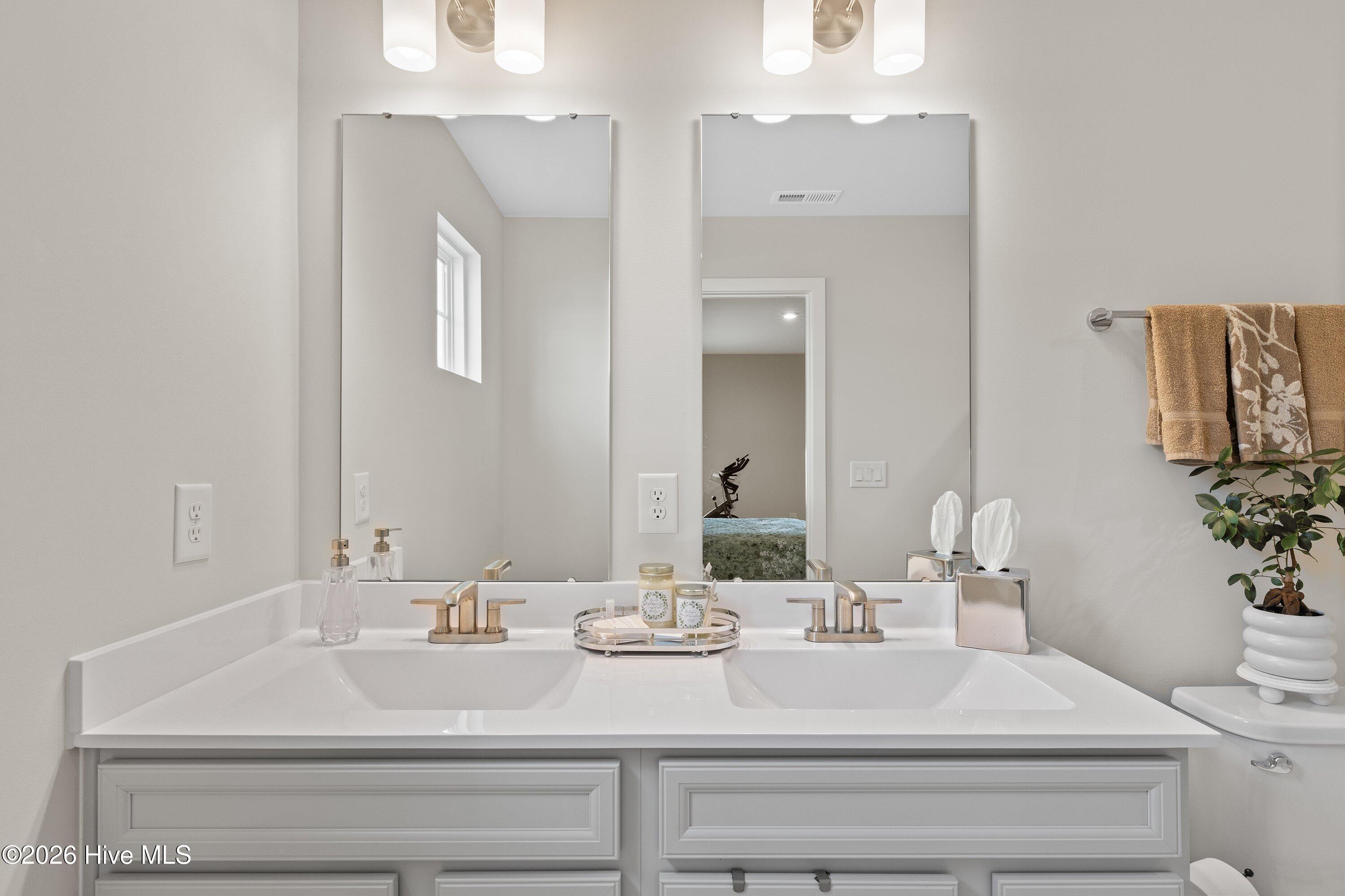 11 Artesa Court Property Photo 20