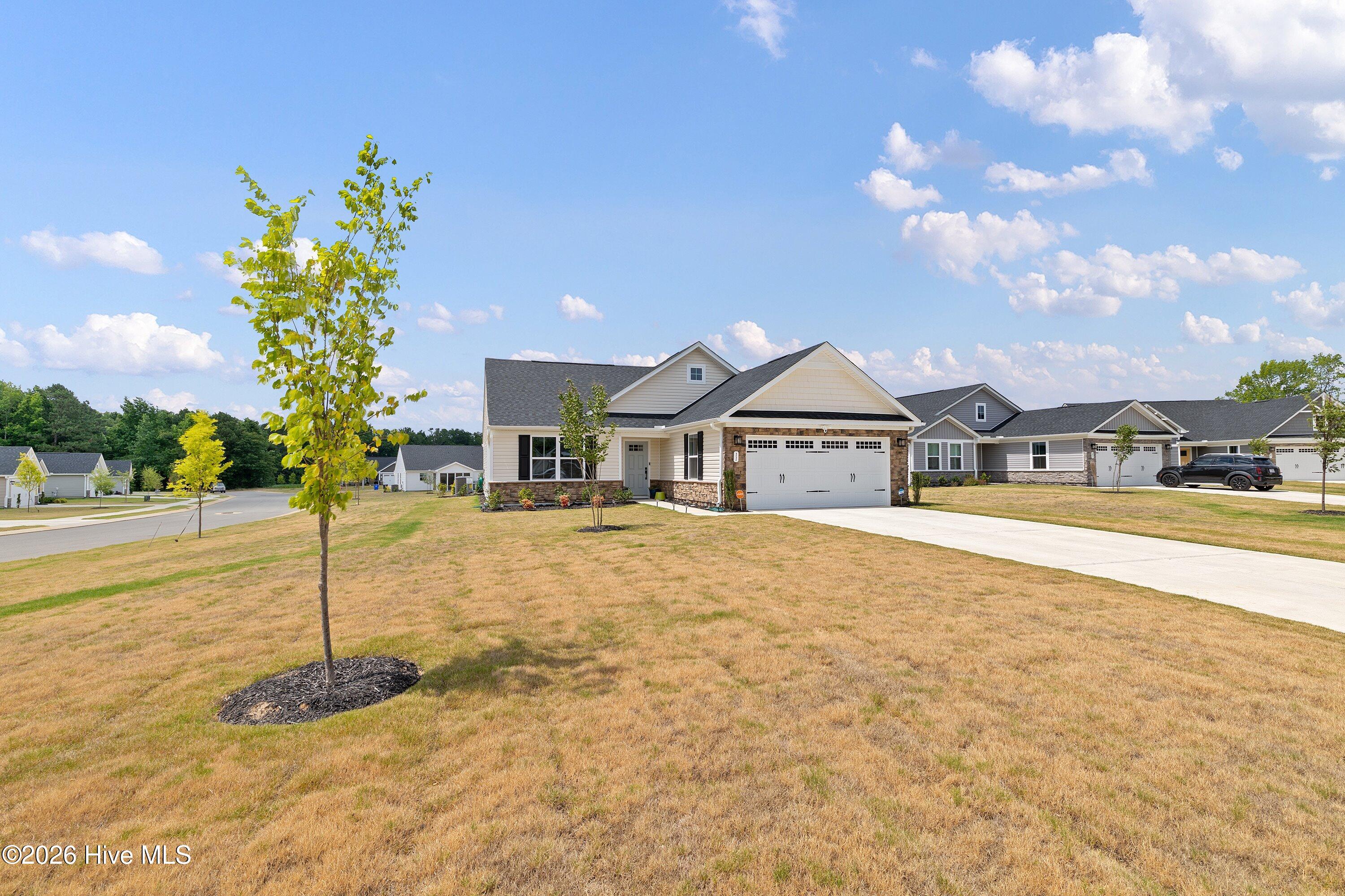 11 Artesa Court Property Photo 34