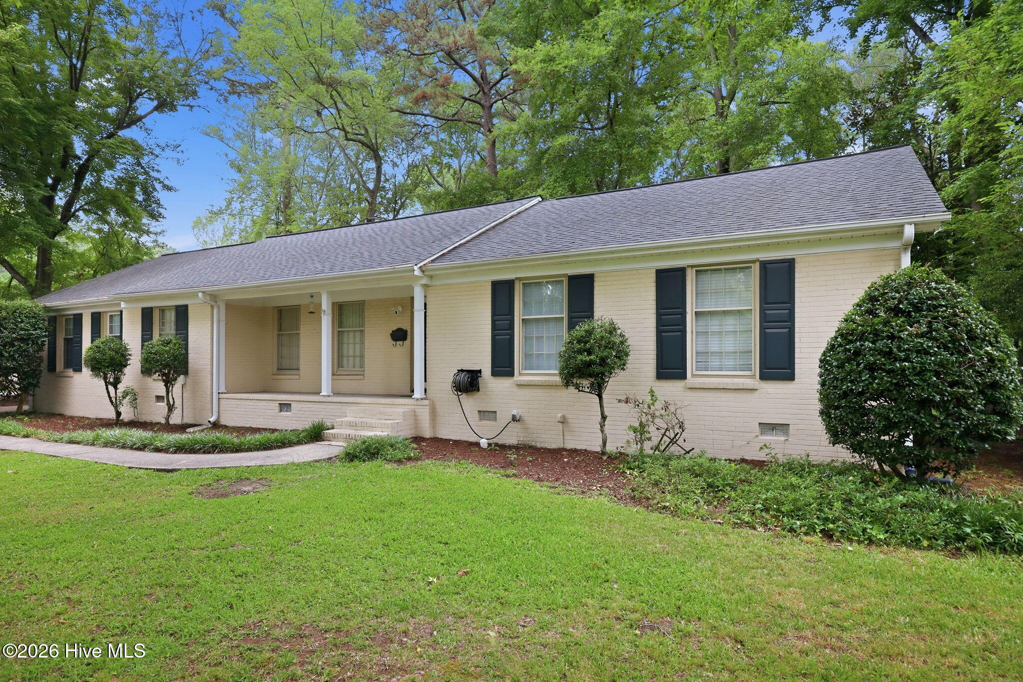 103 Greenwood Drive Property Photo 2
