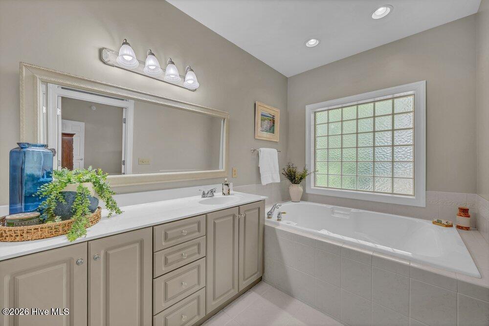 5033 Monck Court Property Photo 13