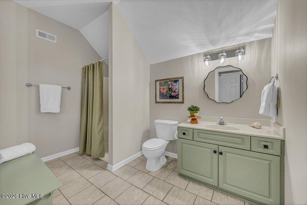 5033 Monck Court Property Photo 19