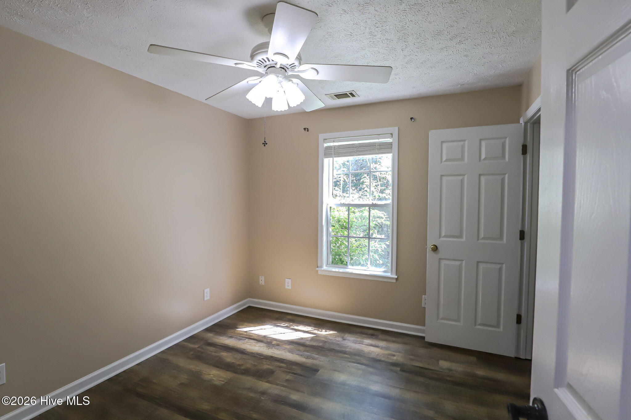 857 Coronet Drive Property Photo 14