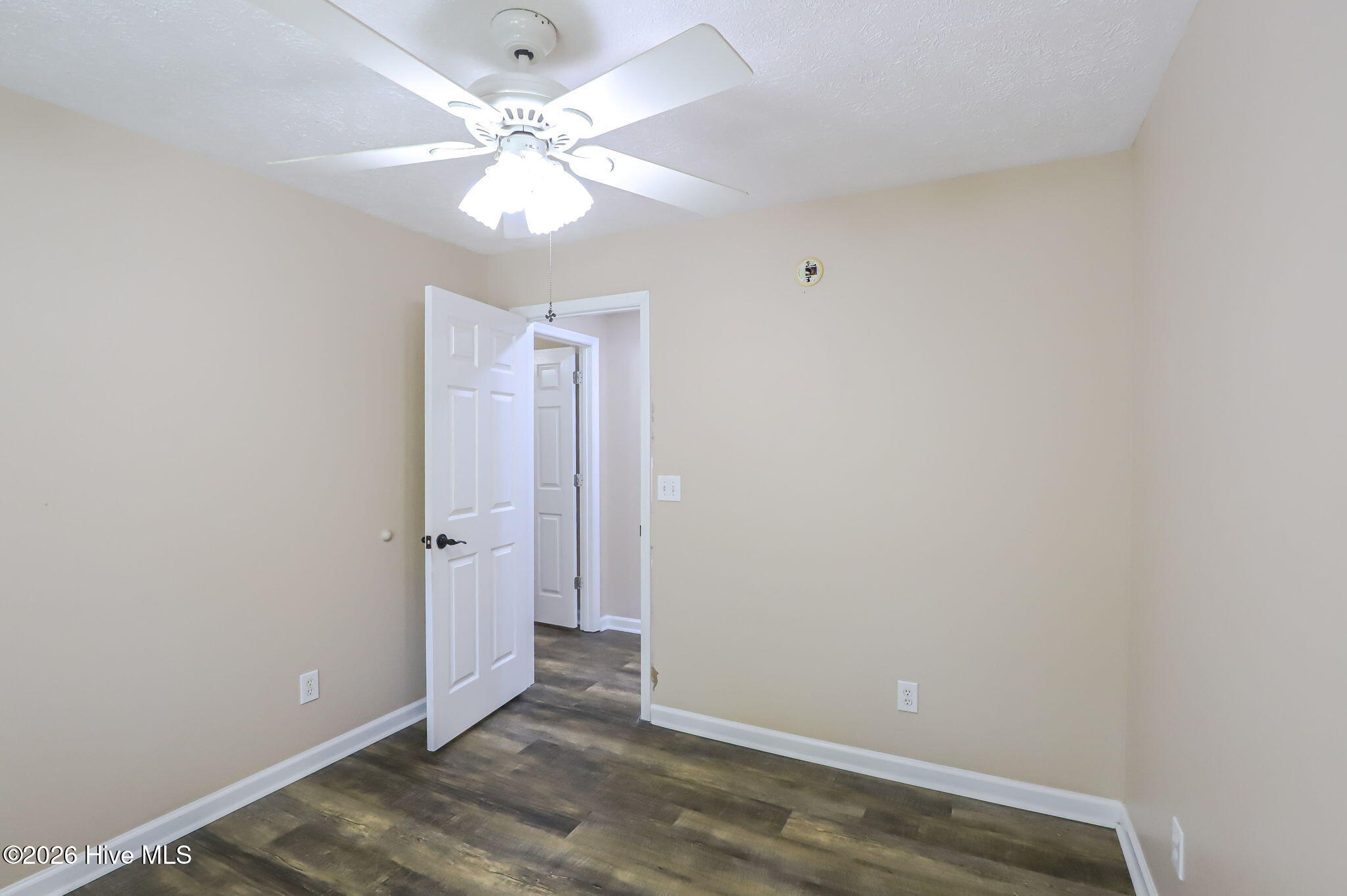 857 Coronet Drive Property Photo 15