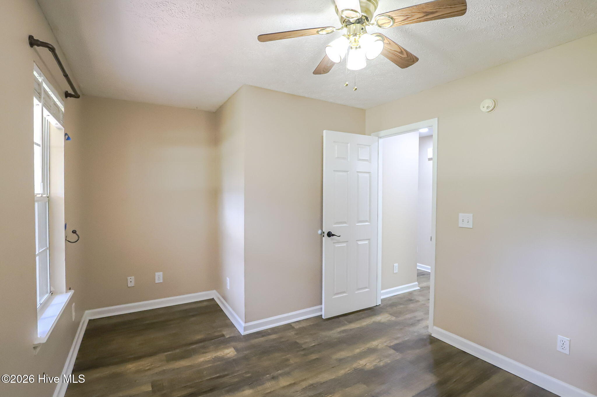 857 Coronet Drive Property Photo 16