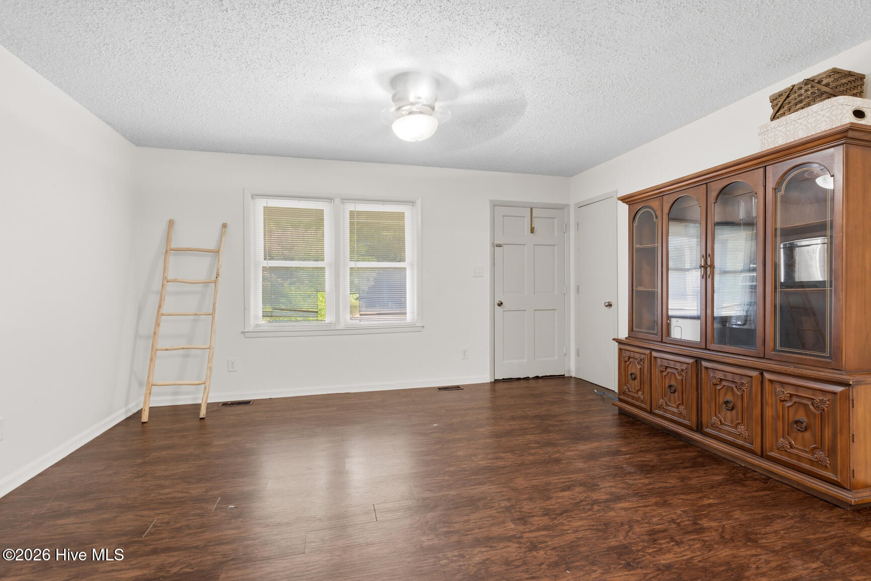 4443 Upchurch Road Property Photo 6