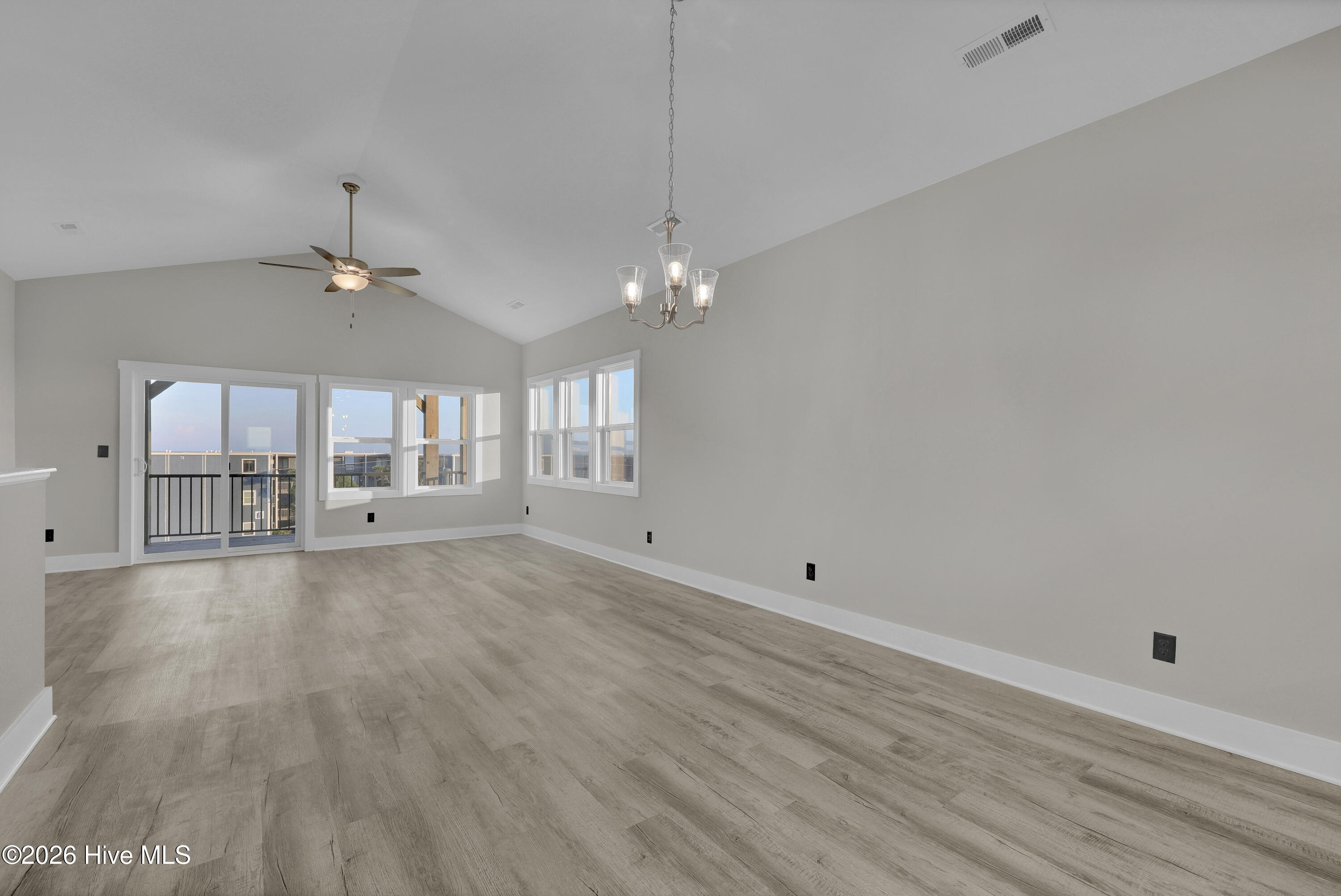 2209 New River Inlet Road 18a Property Photo 8
