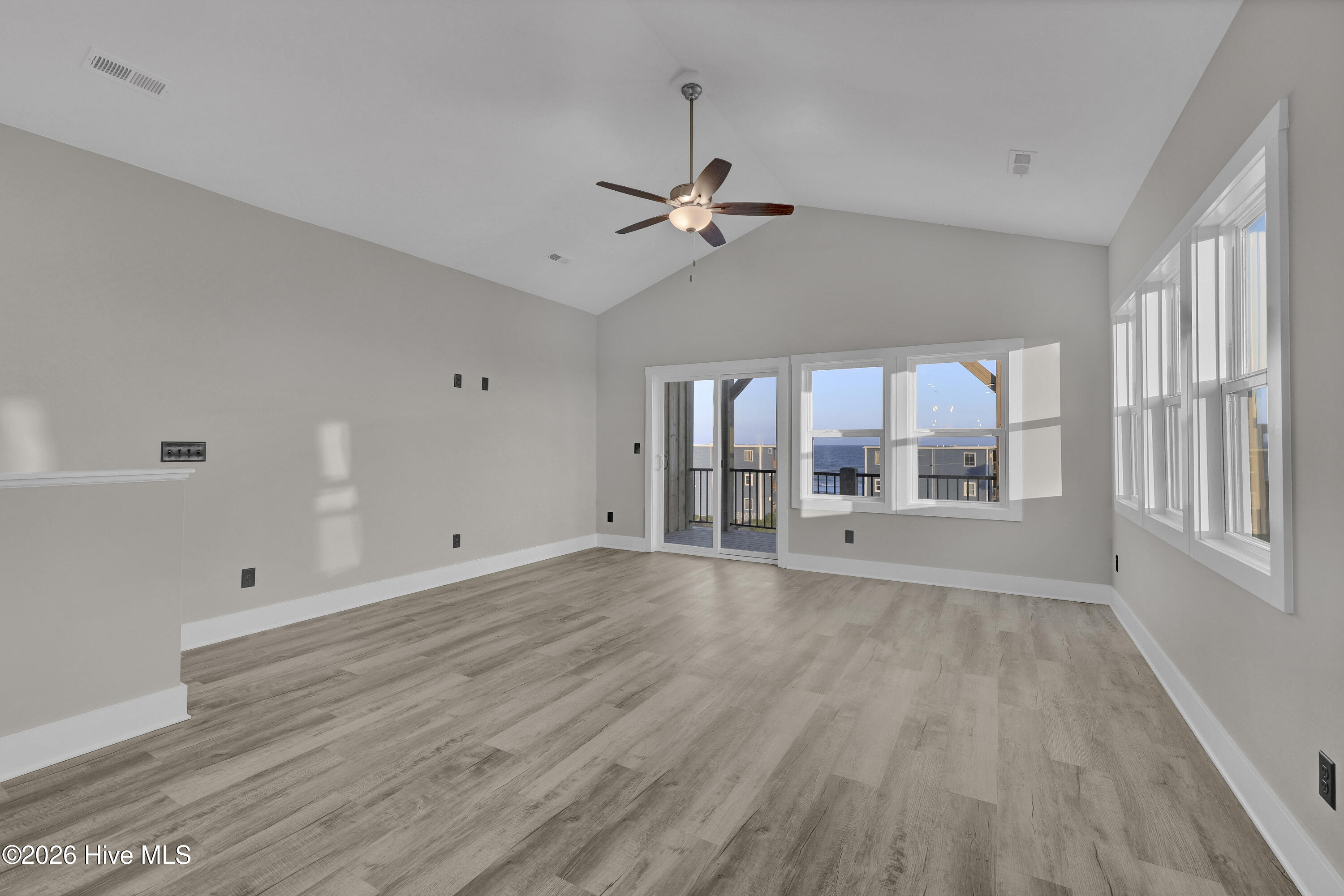2209 New River Inlet Road 18a Property Photo 9