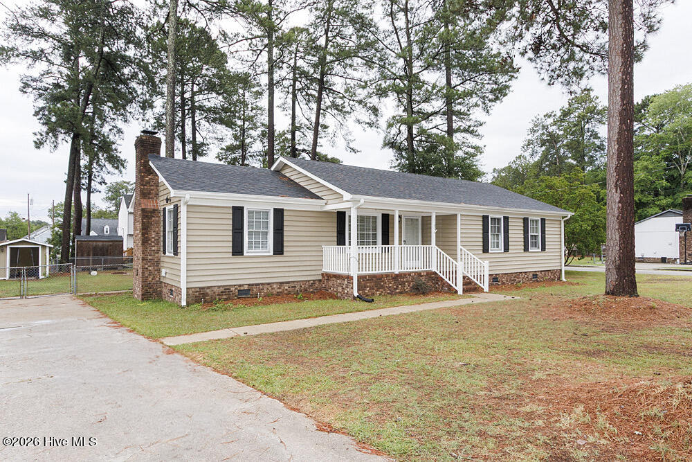 1101 Strawbush Road Property Photo 1