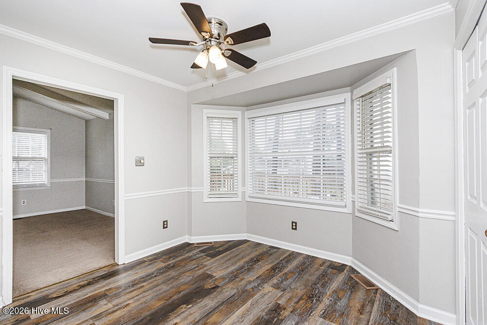 1101 Strawbush Road Property Photo 8