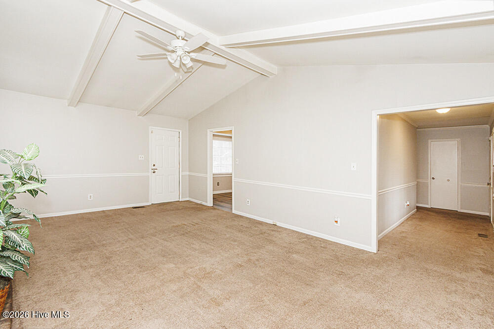 1101 Strawbush Road Property Photo 15