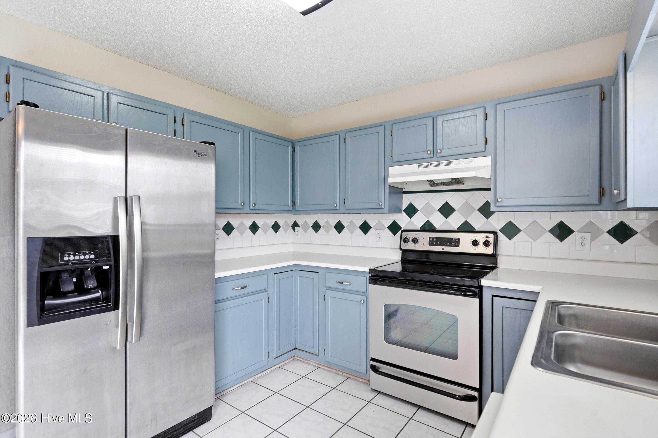 706 Nut Bush Court Property Photo 7