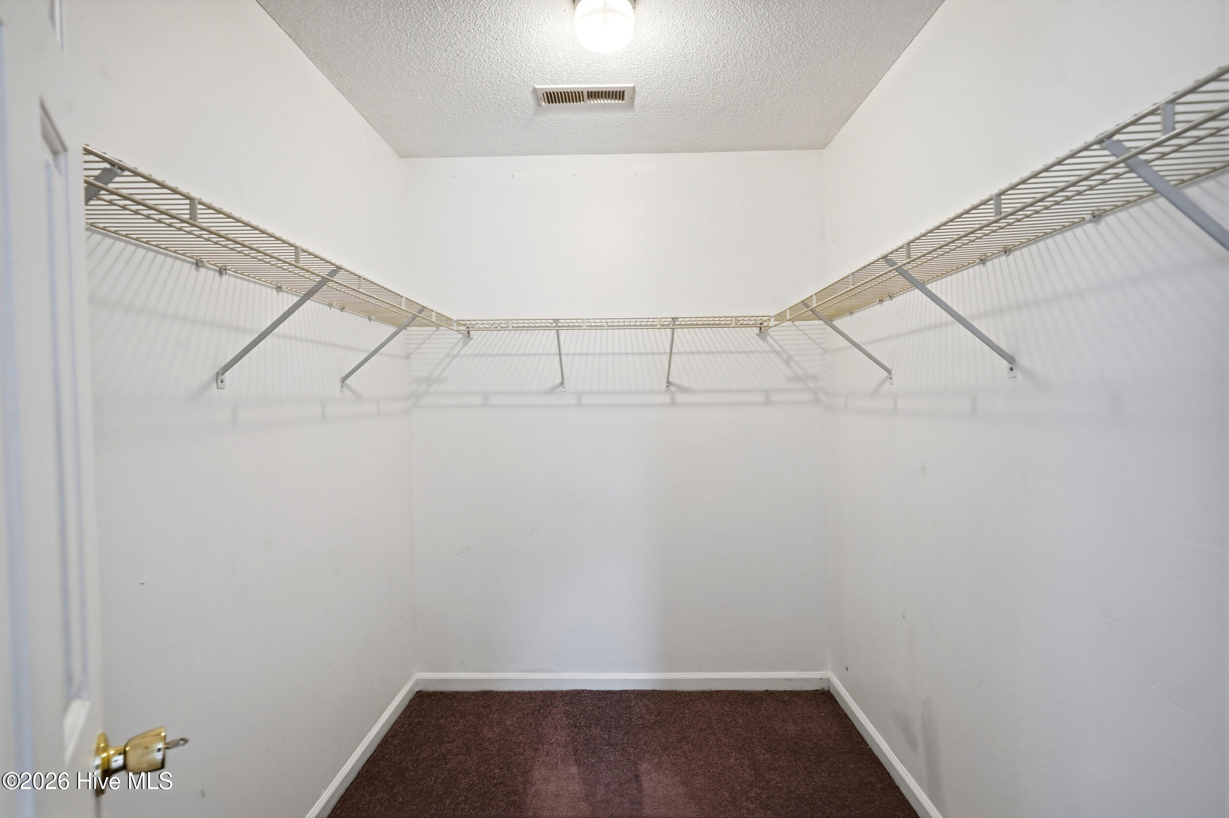 706 Nut Bush Court Property Photo 14