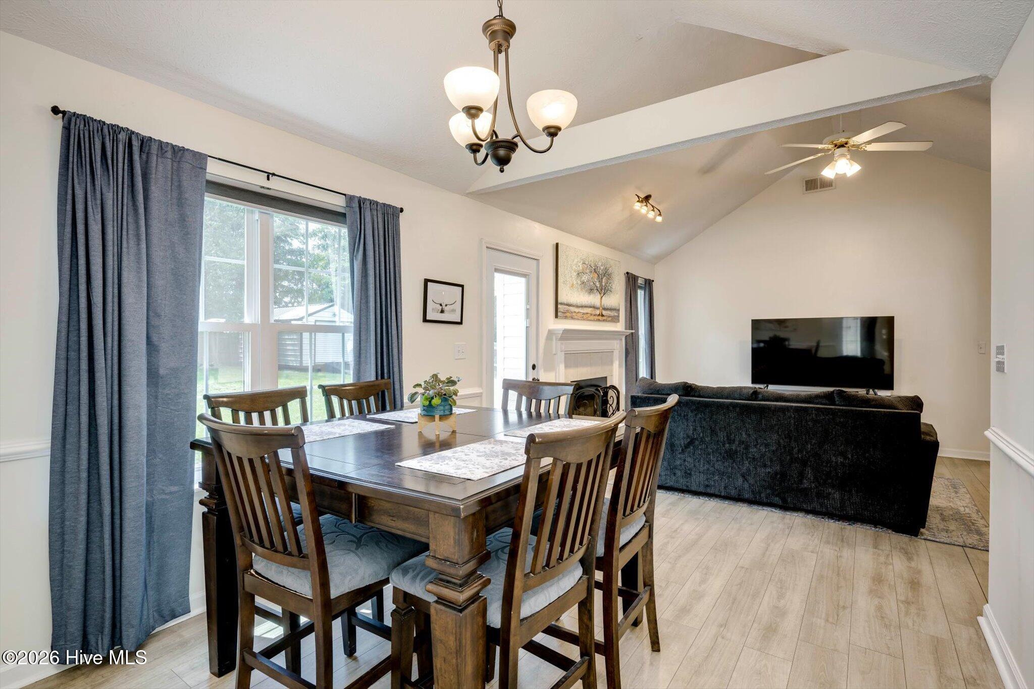 529 Edinburgh Court Property Photo 6