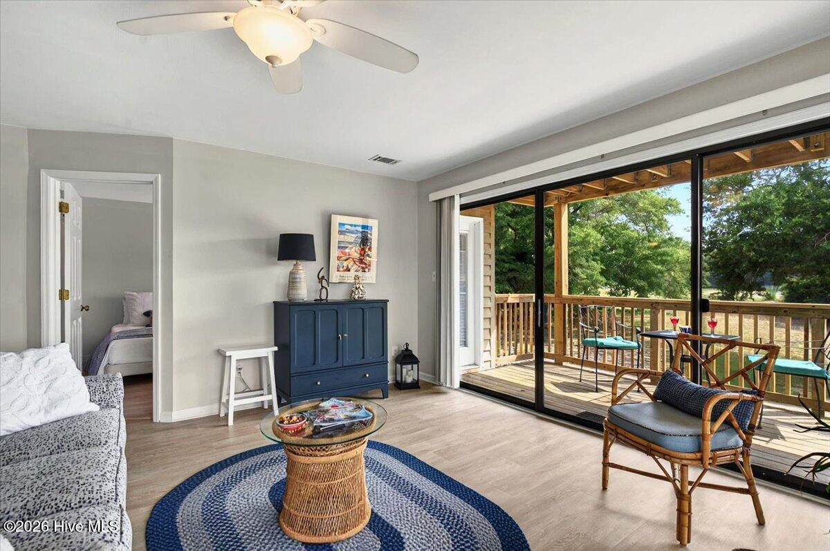 816 Colony Place Sw # D Property Photo 8