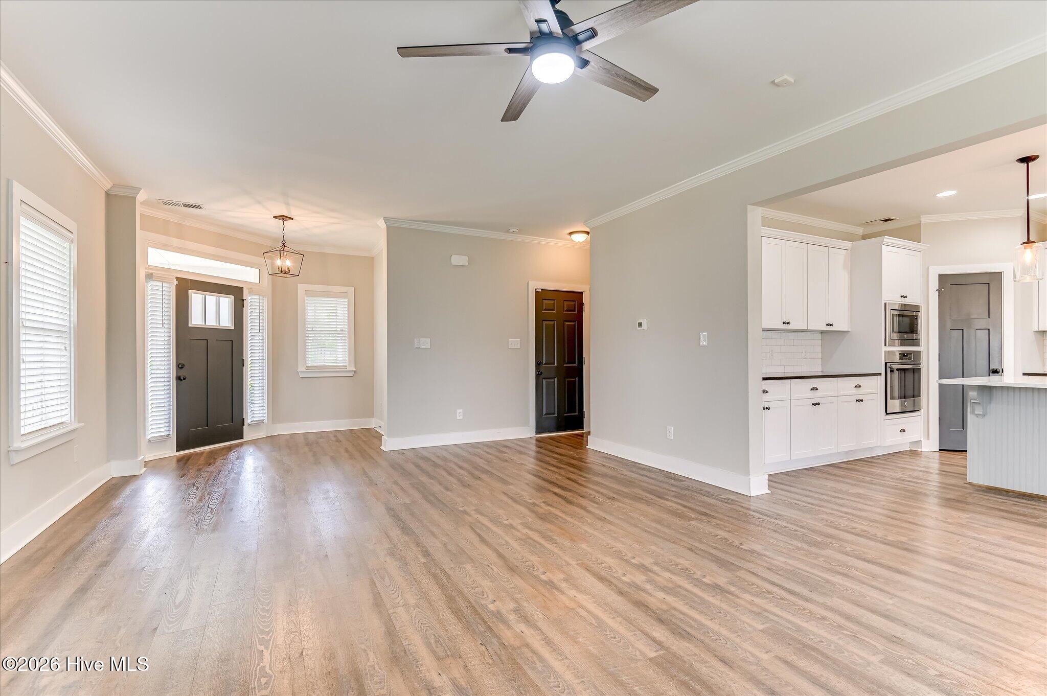 4872 Tanner Oaks Drive Property Photo 9