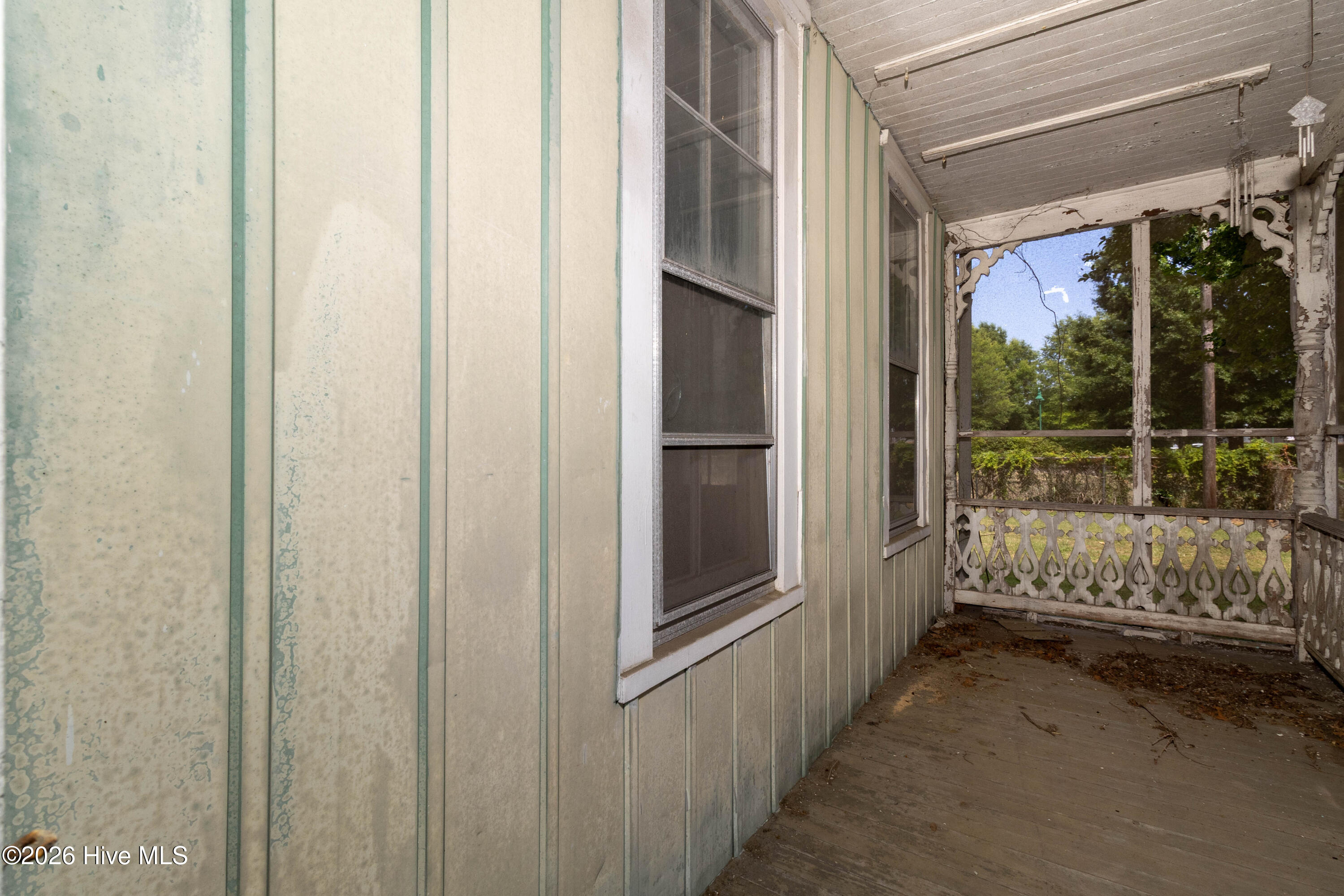 217 E Gale Street Property Photo 5