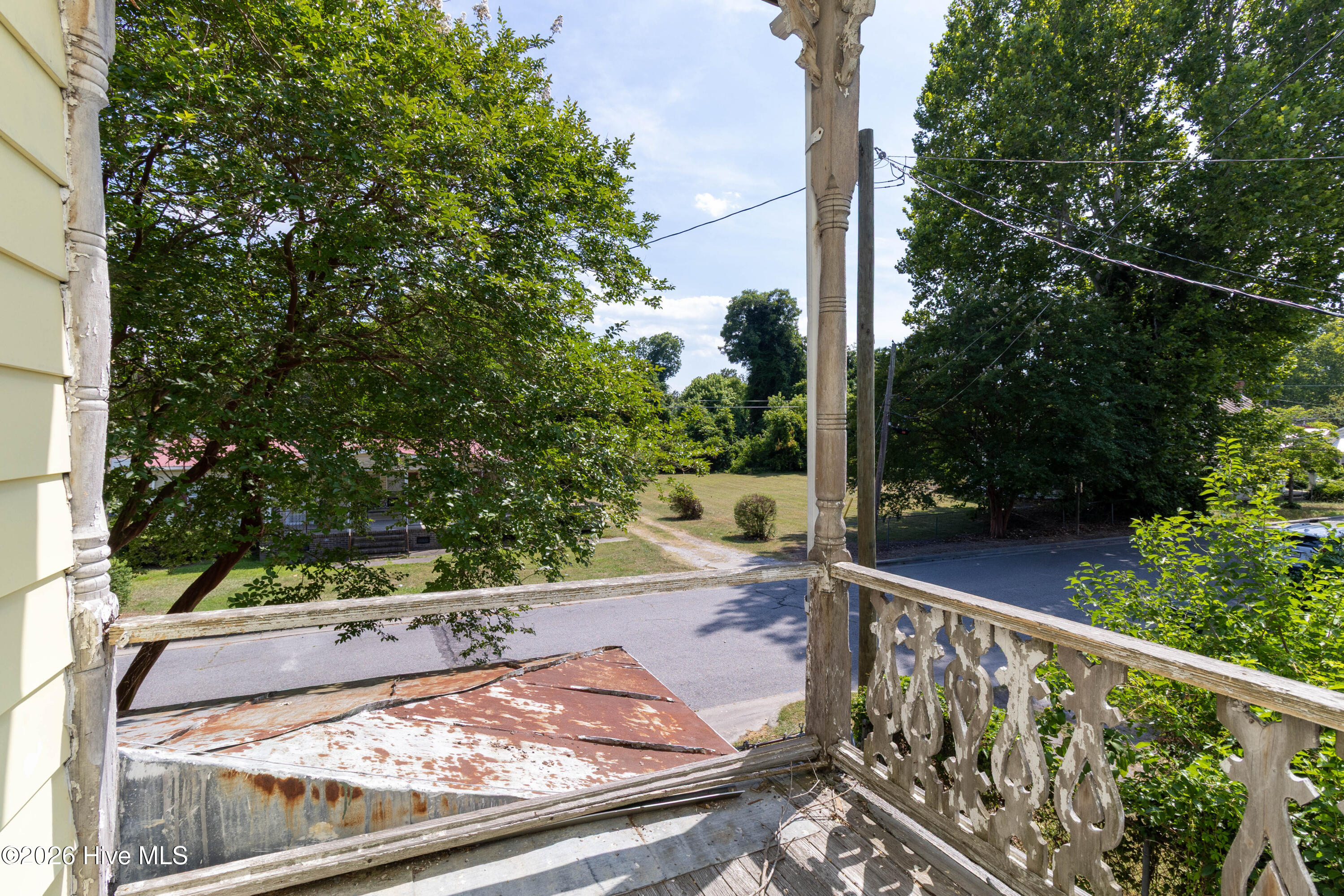 217 E Gale Street Property Photo 17