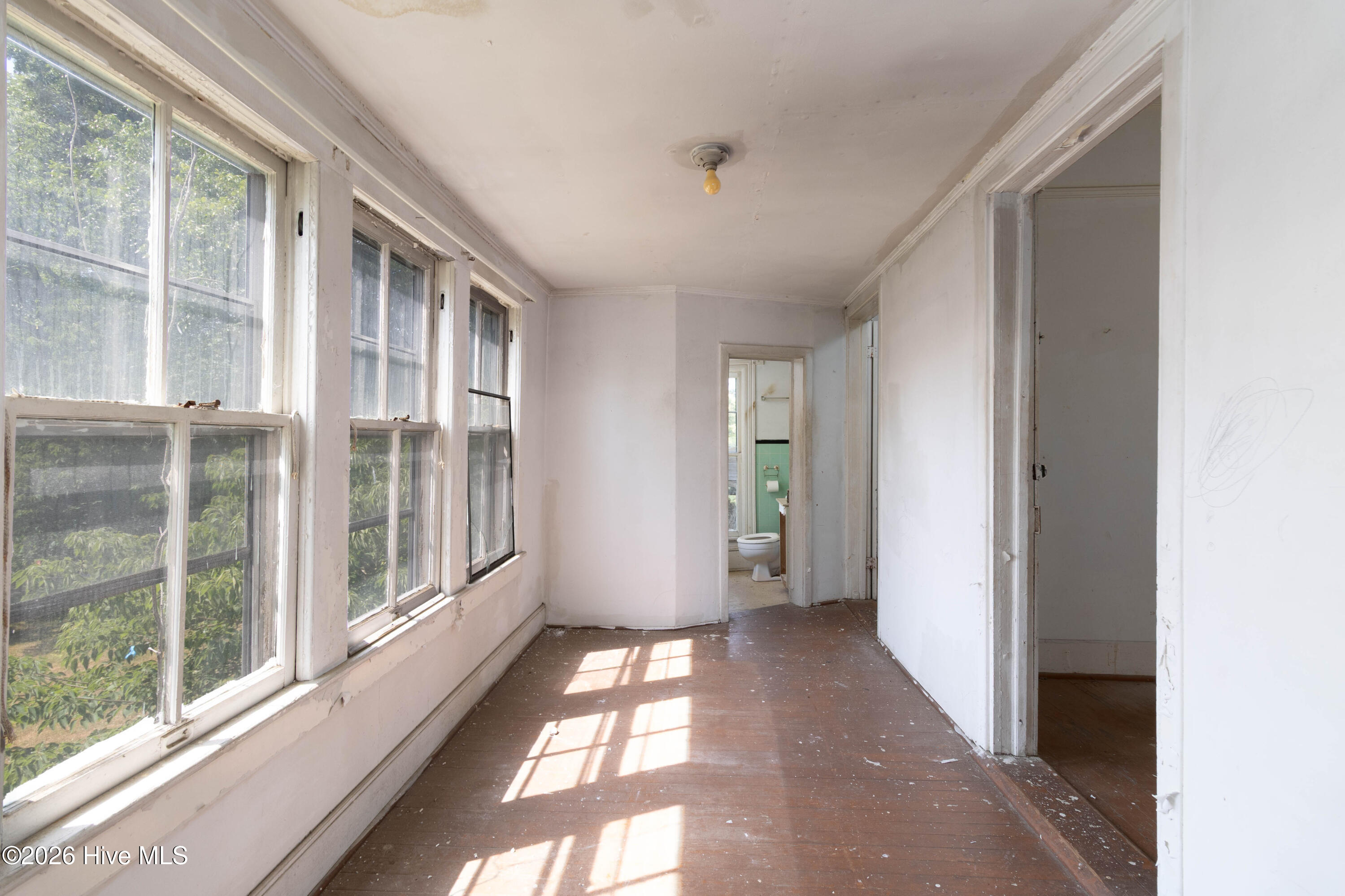 217 E Gale Street Property Photo 21