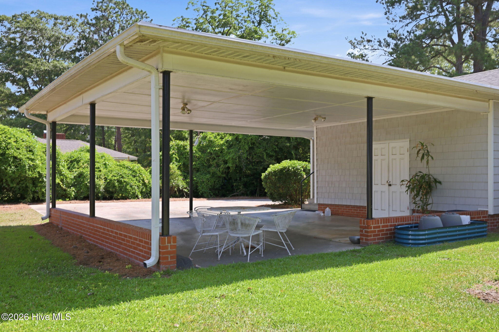 1306 Summit Avenue Property Photo 38
