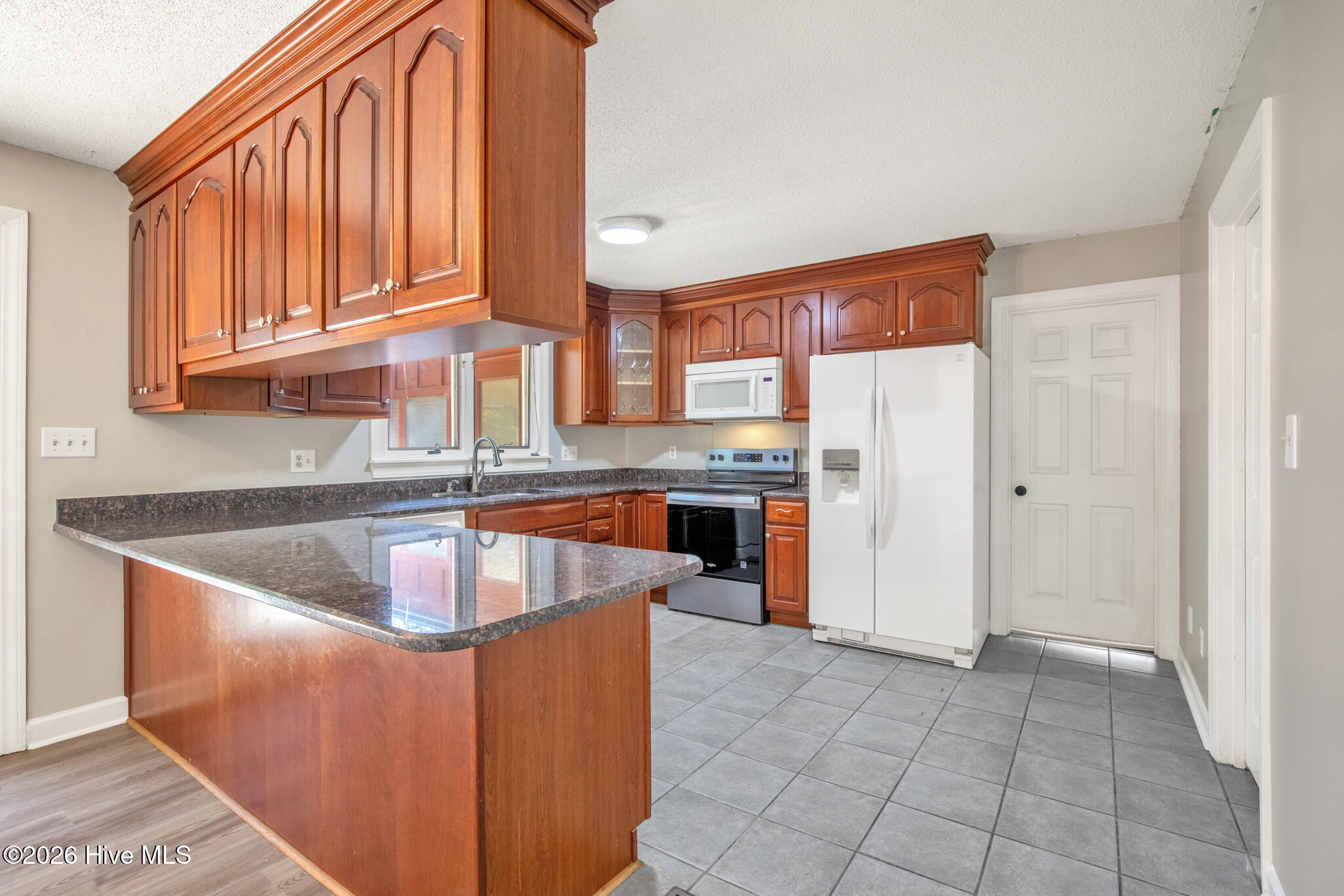 2107 Pinewood Terrace Property Photo 13