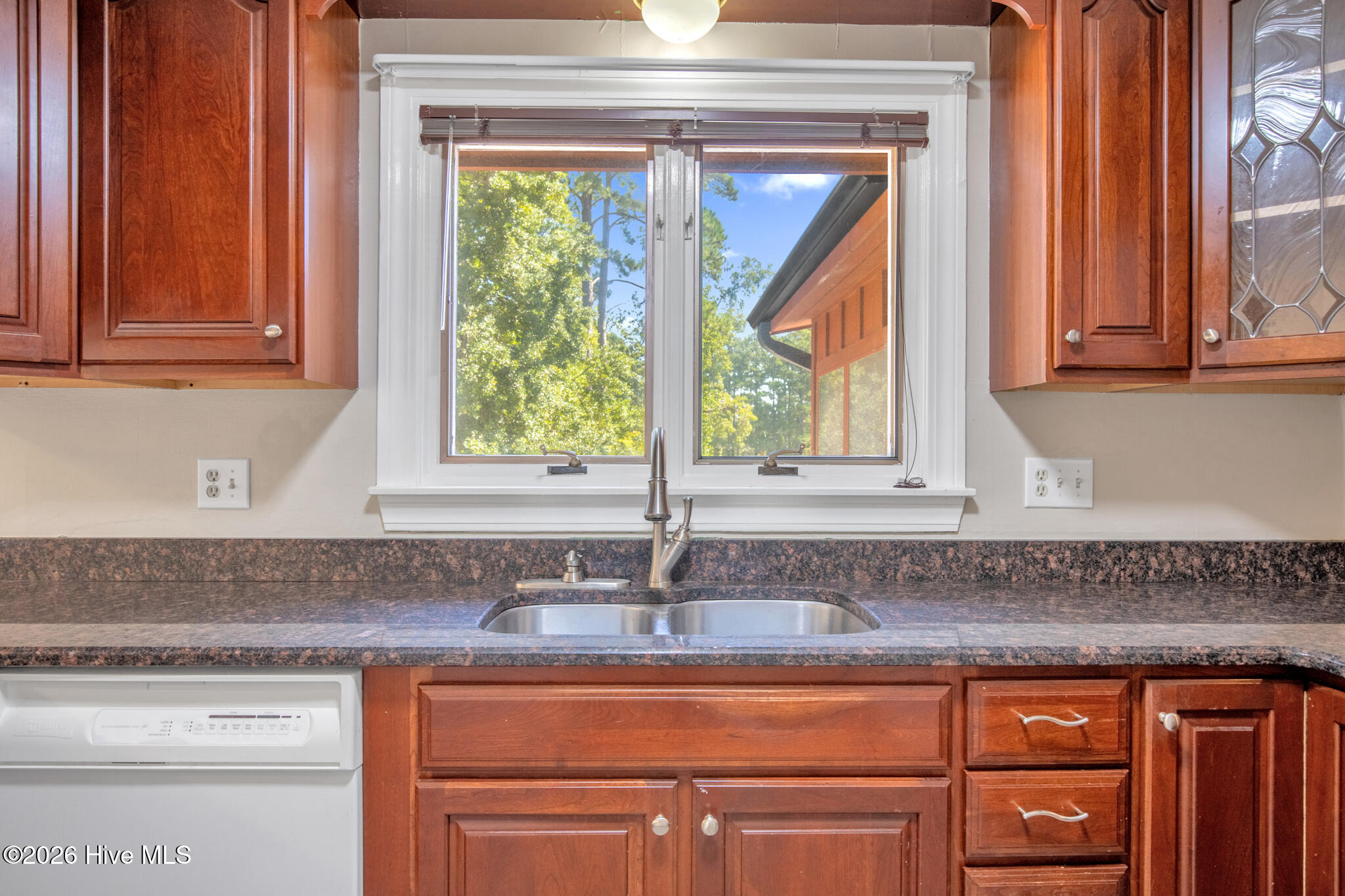 2107 Pinewood Terrace Property Photo 16