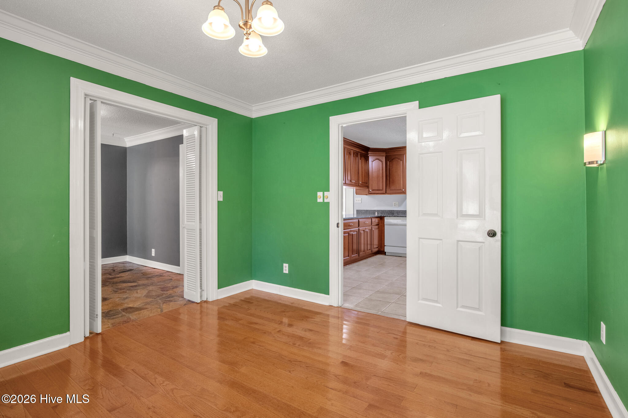 2107 Pinewood Terrace Property Photo 17