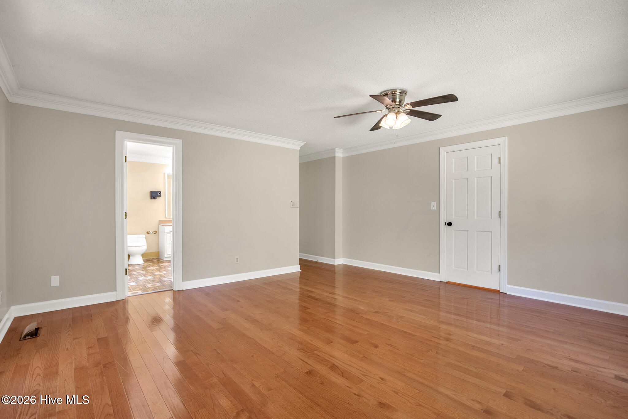 2107 Pinewood Terrace Property Photo 20