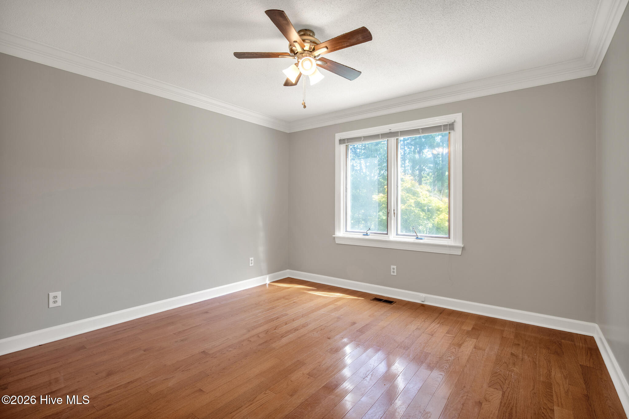 2107 Pinewood Terrace Property Photo 32