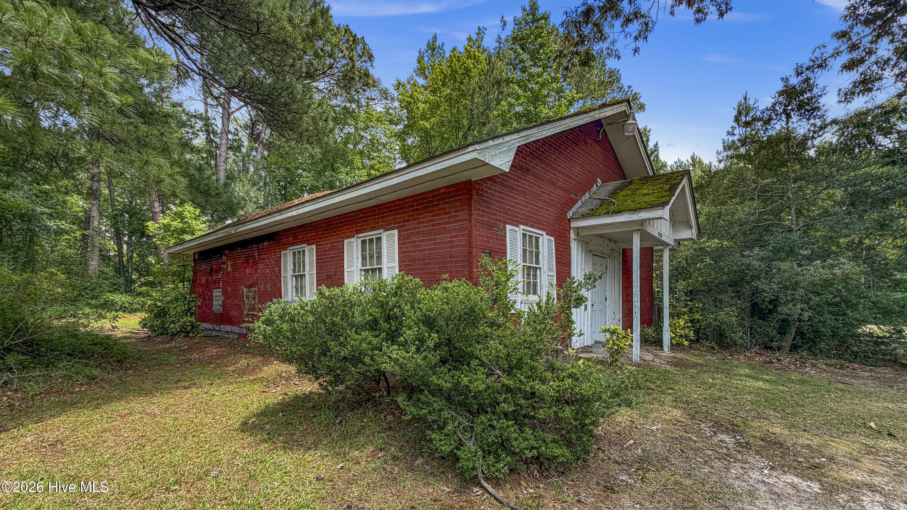 1726 U.s. 701 Highway Property Photo 8