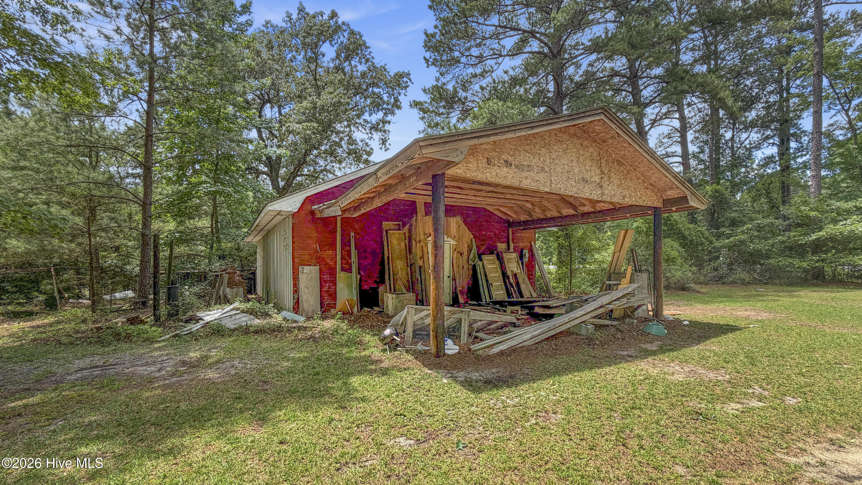 1726 U.s. 701 Highway Property Photo 9