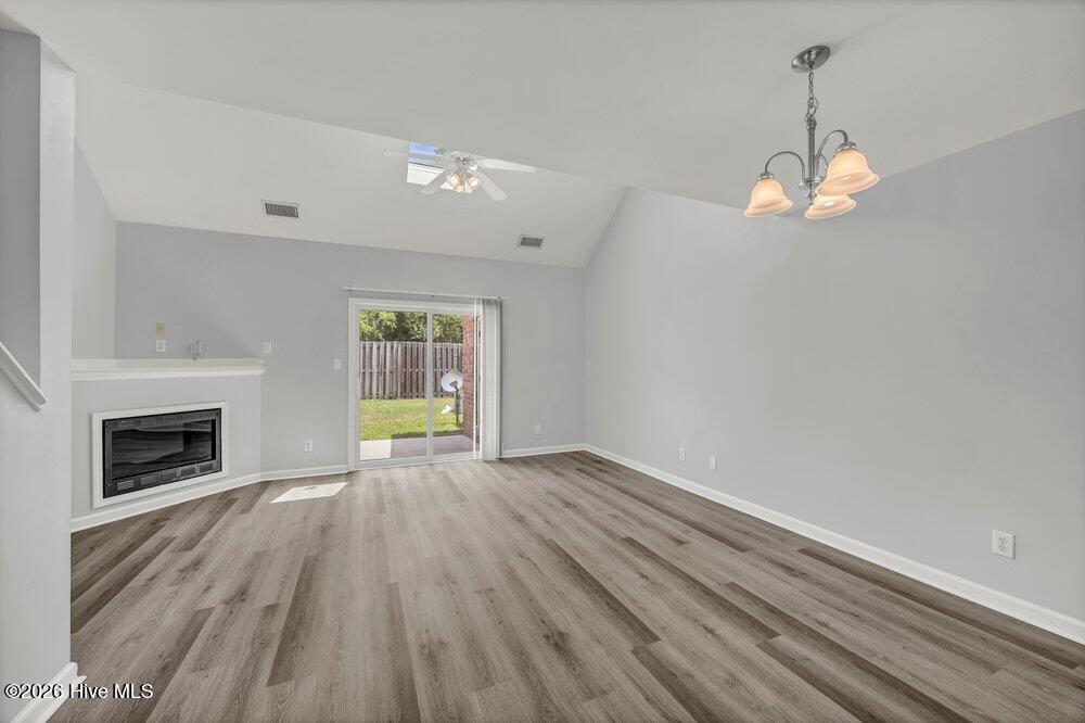 4804 College Road S Unit 31 Property Photo 4