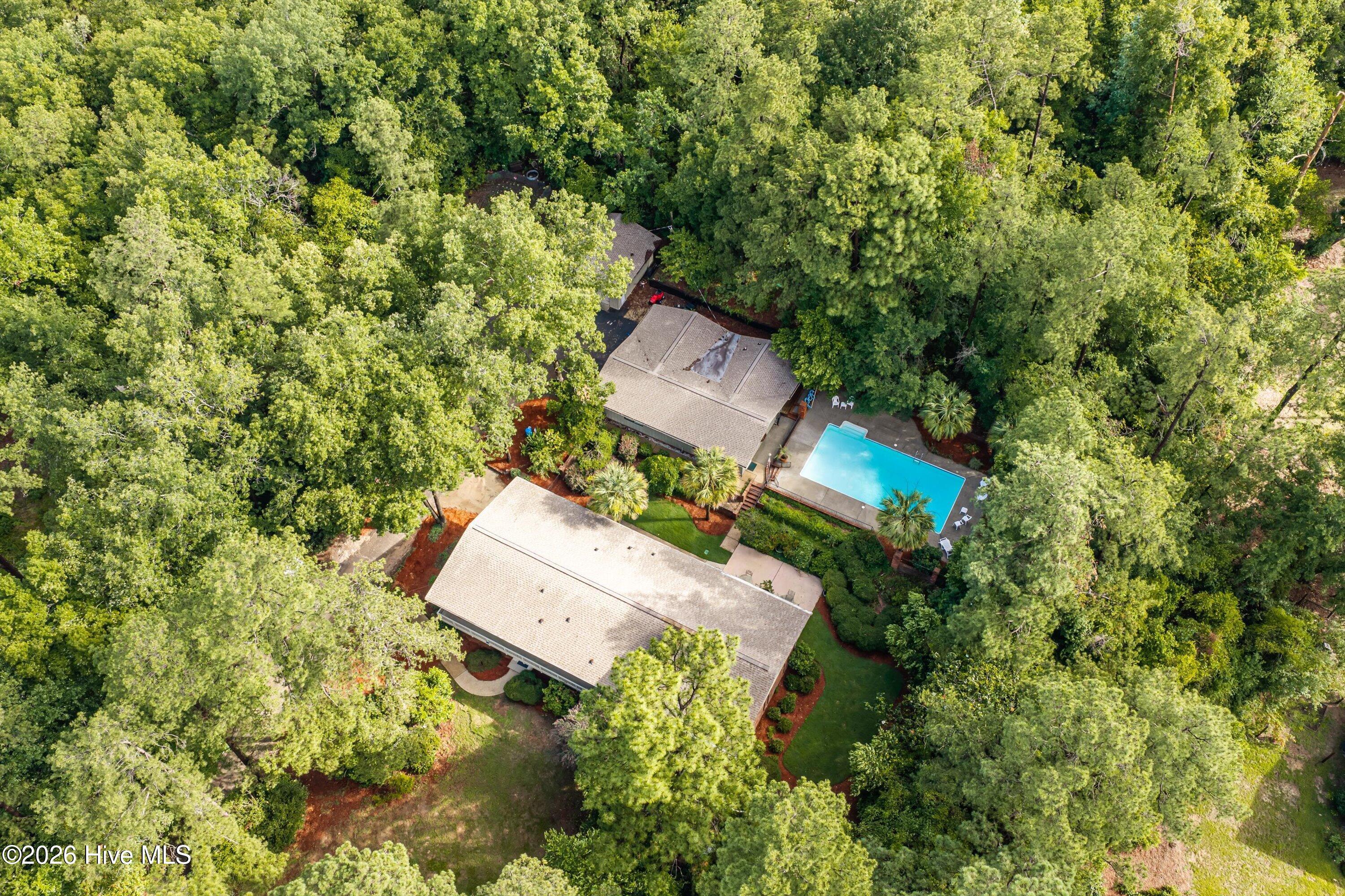 1007 Tamarack Drive Property Photo 4