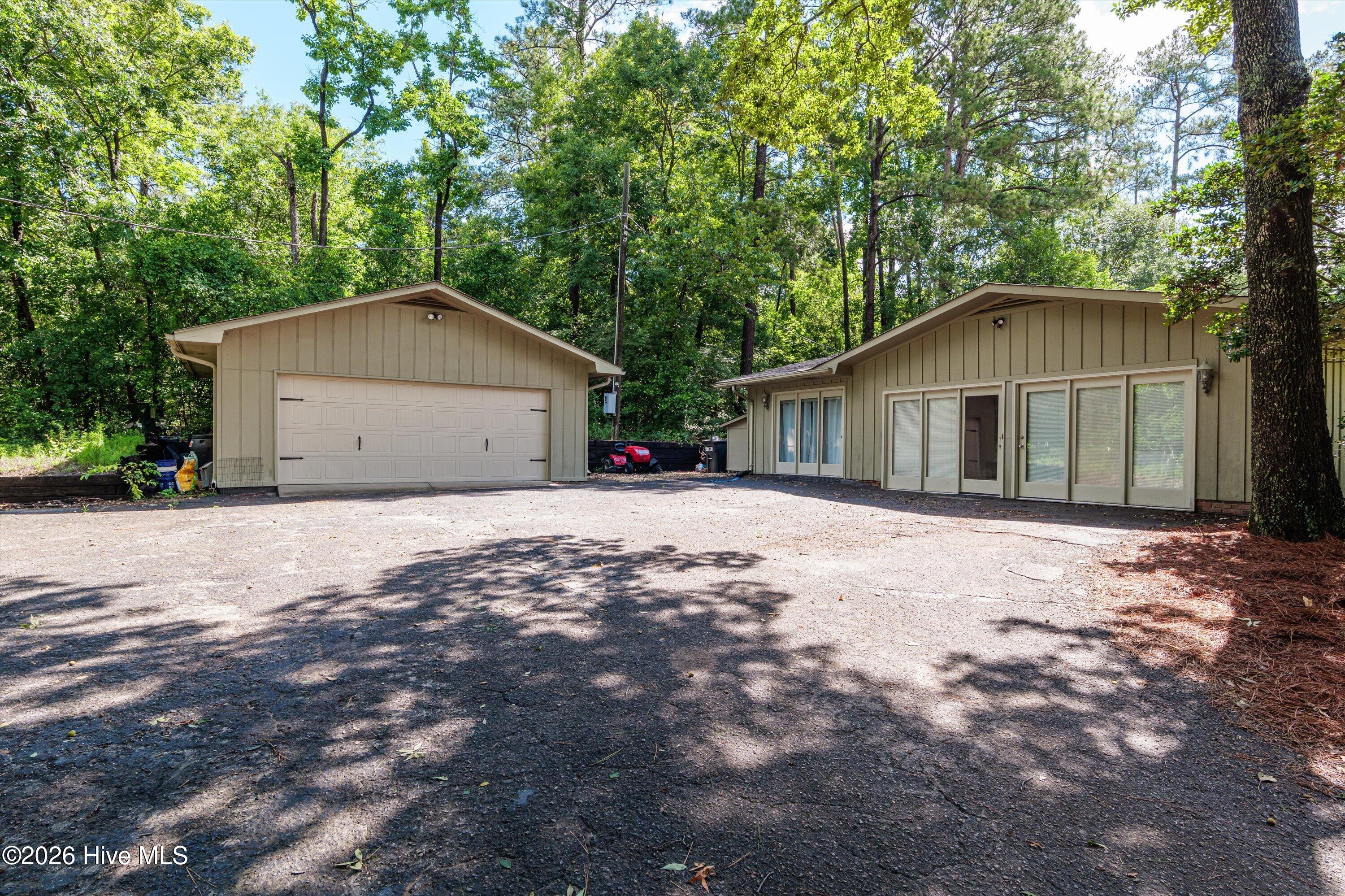 1007 Tamarack Drive Property Photo 8