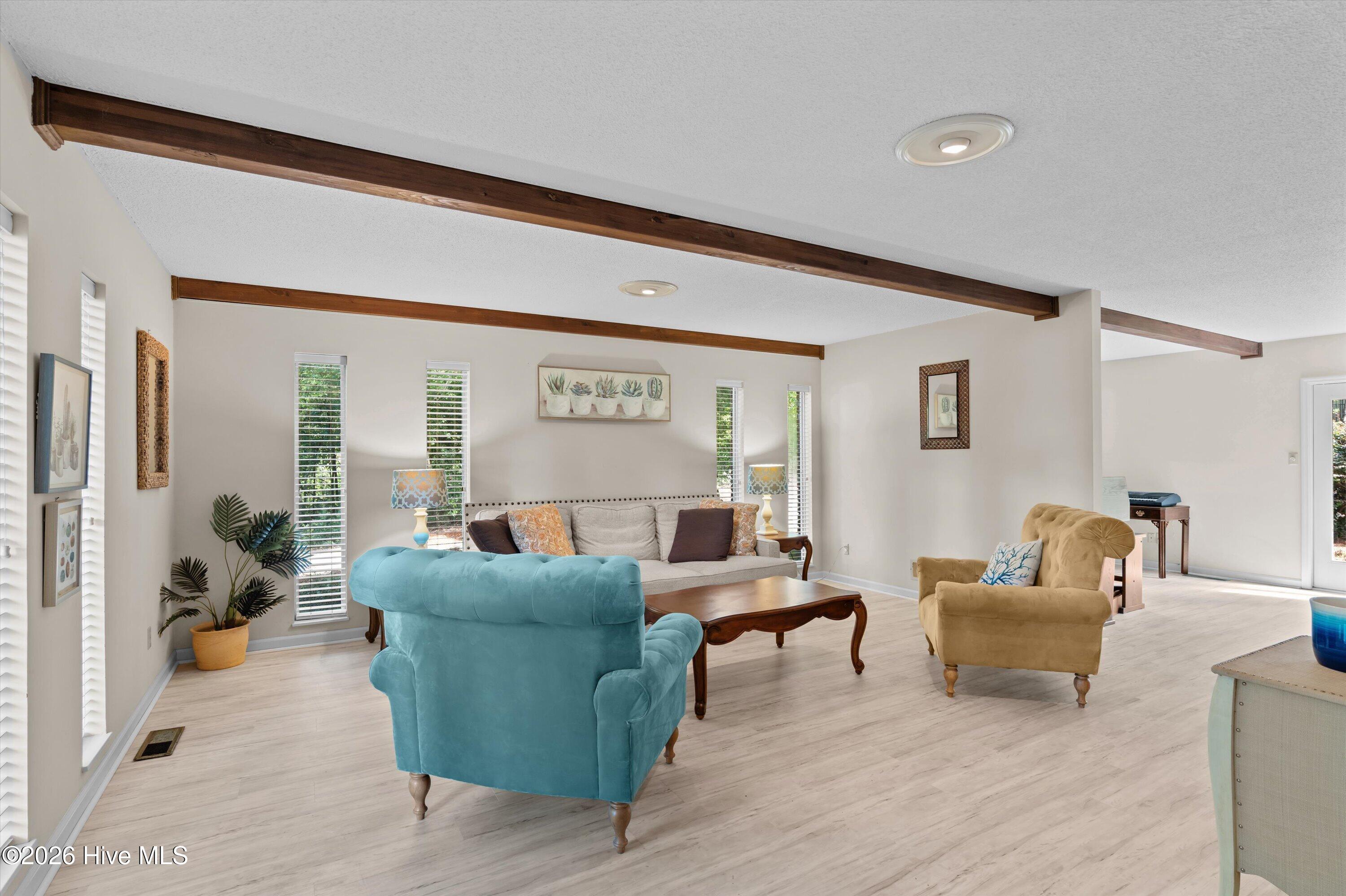 1007 Tamarack Drive Property Photo 18
