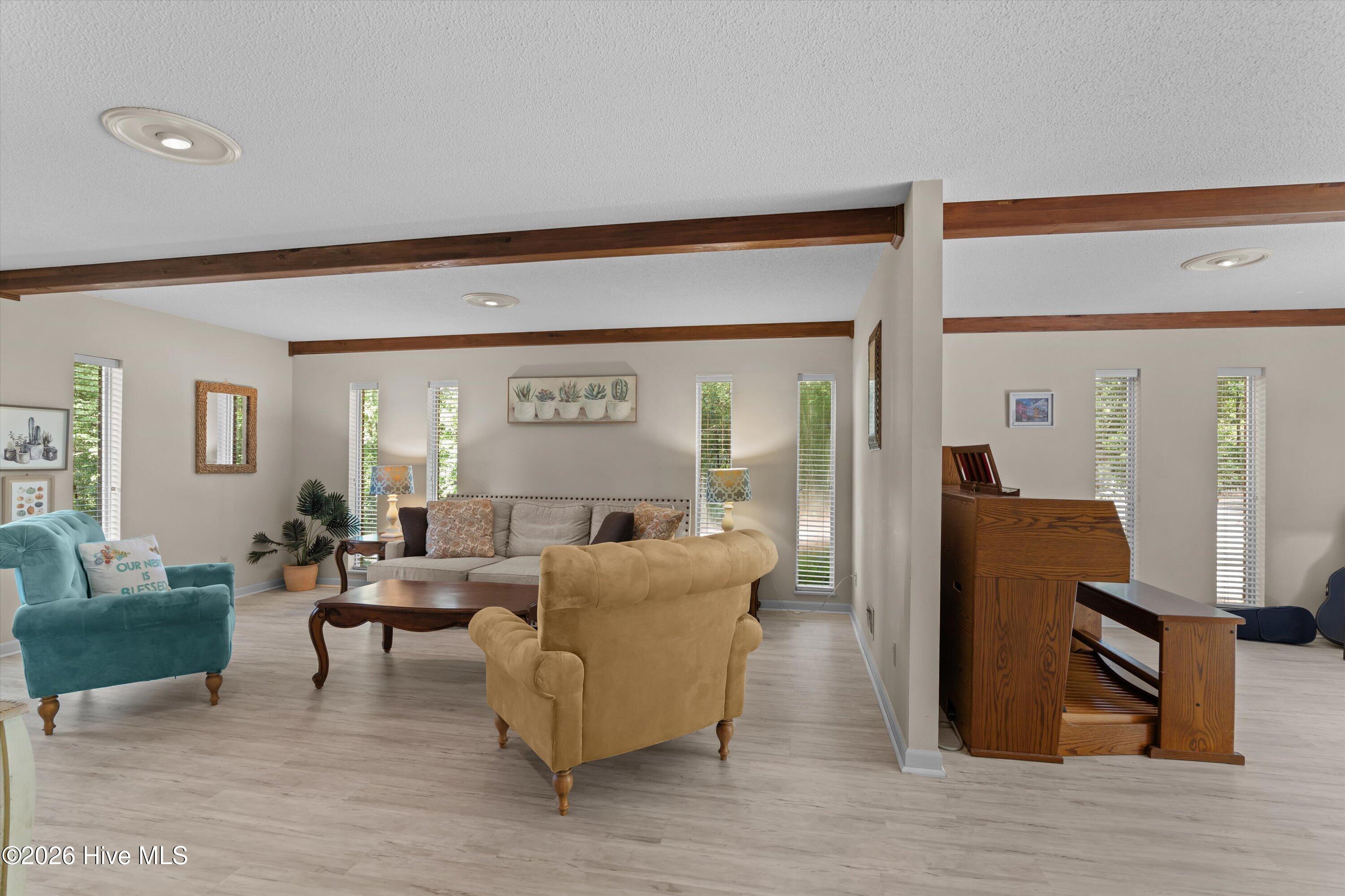 1007 Tamarack Drive Property Photo 20