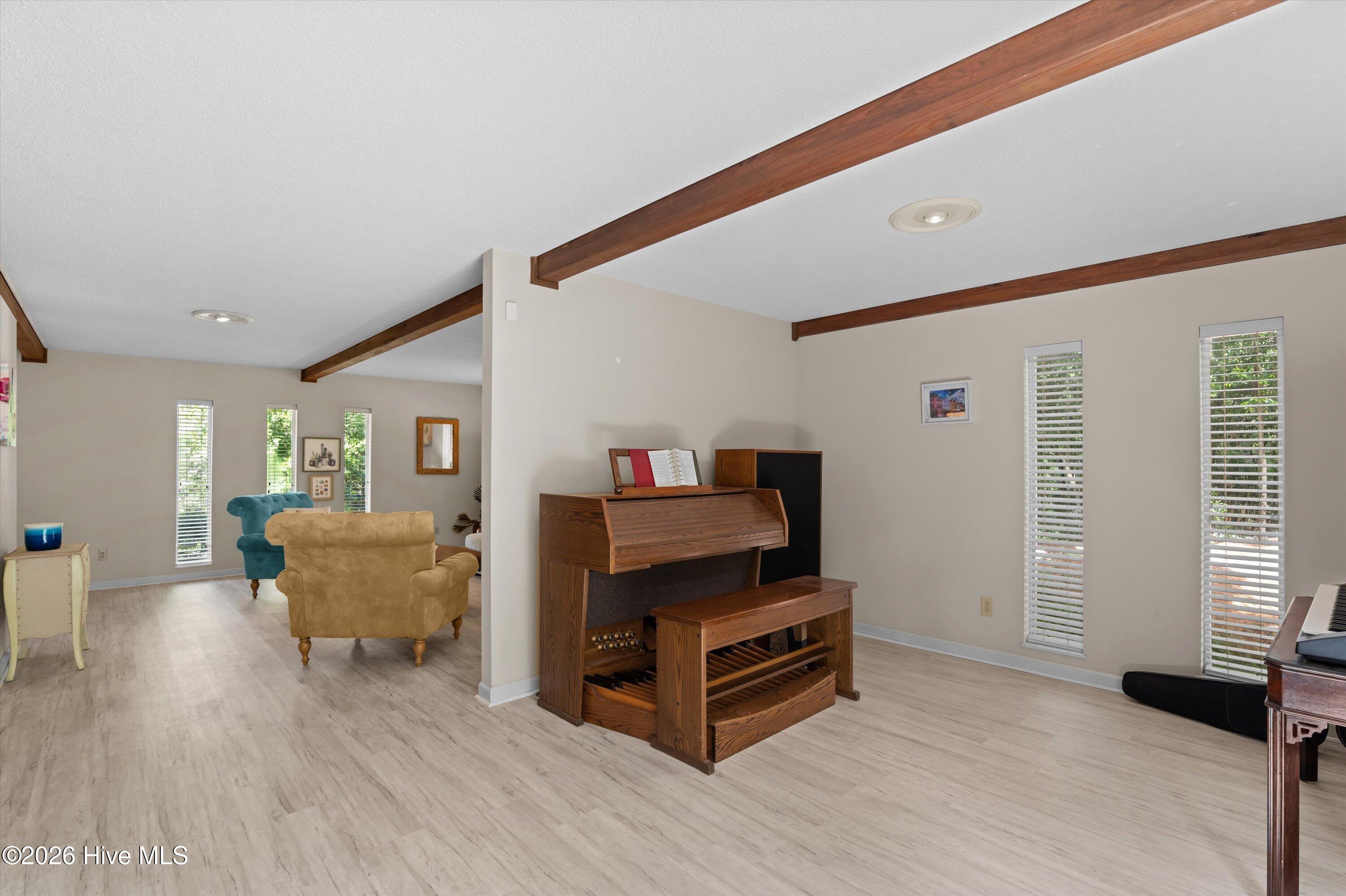 1007 Tamarack Drive Property Photo 22