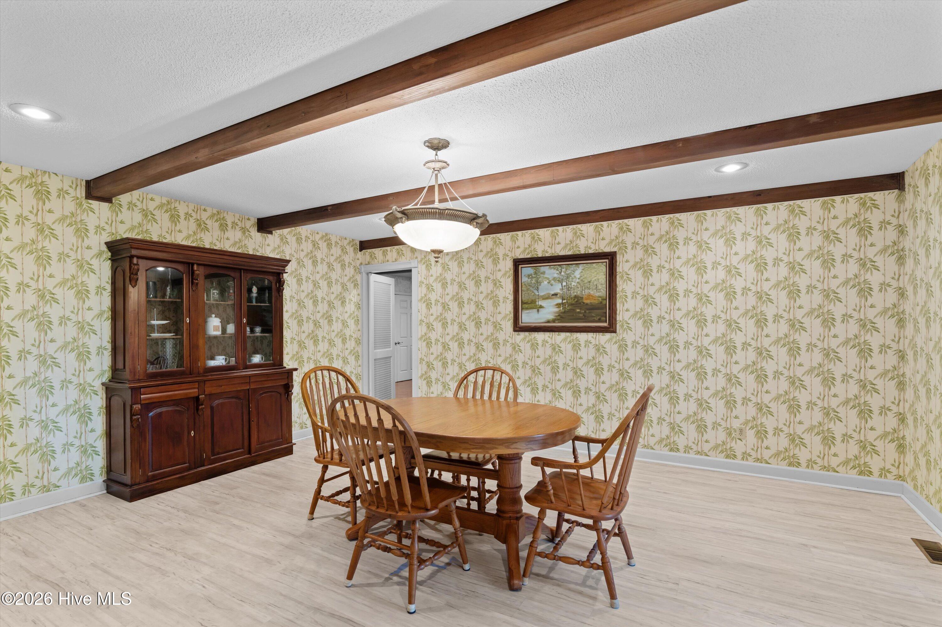 1007 Tamarack Drive Property Photo 23