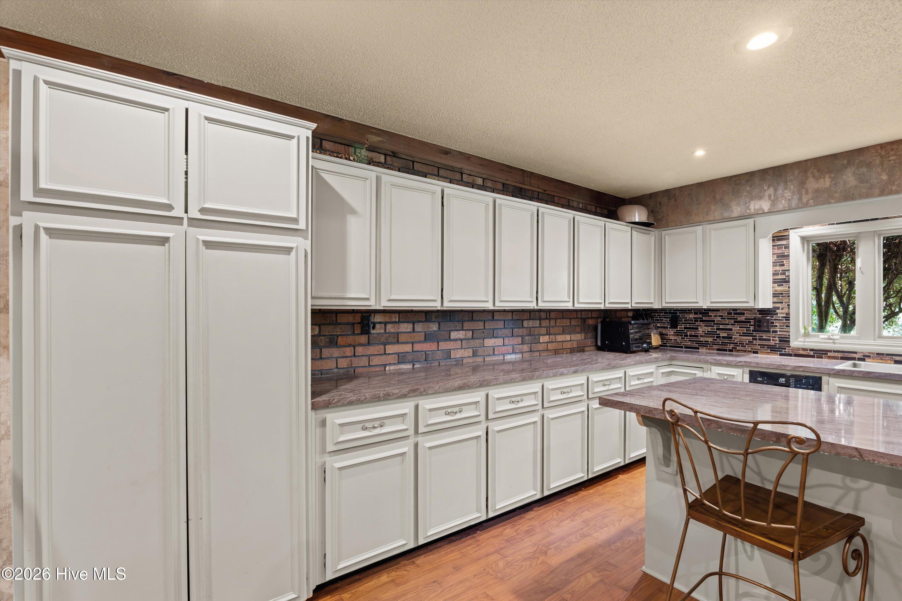 1007 Tamarack Drive Property Photo 29