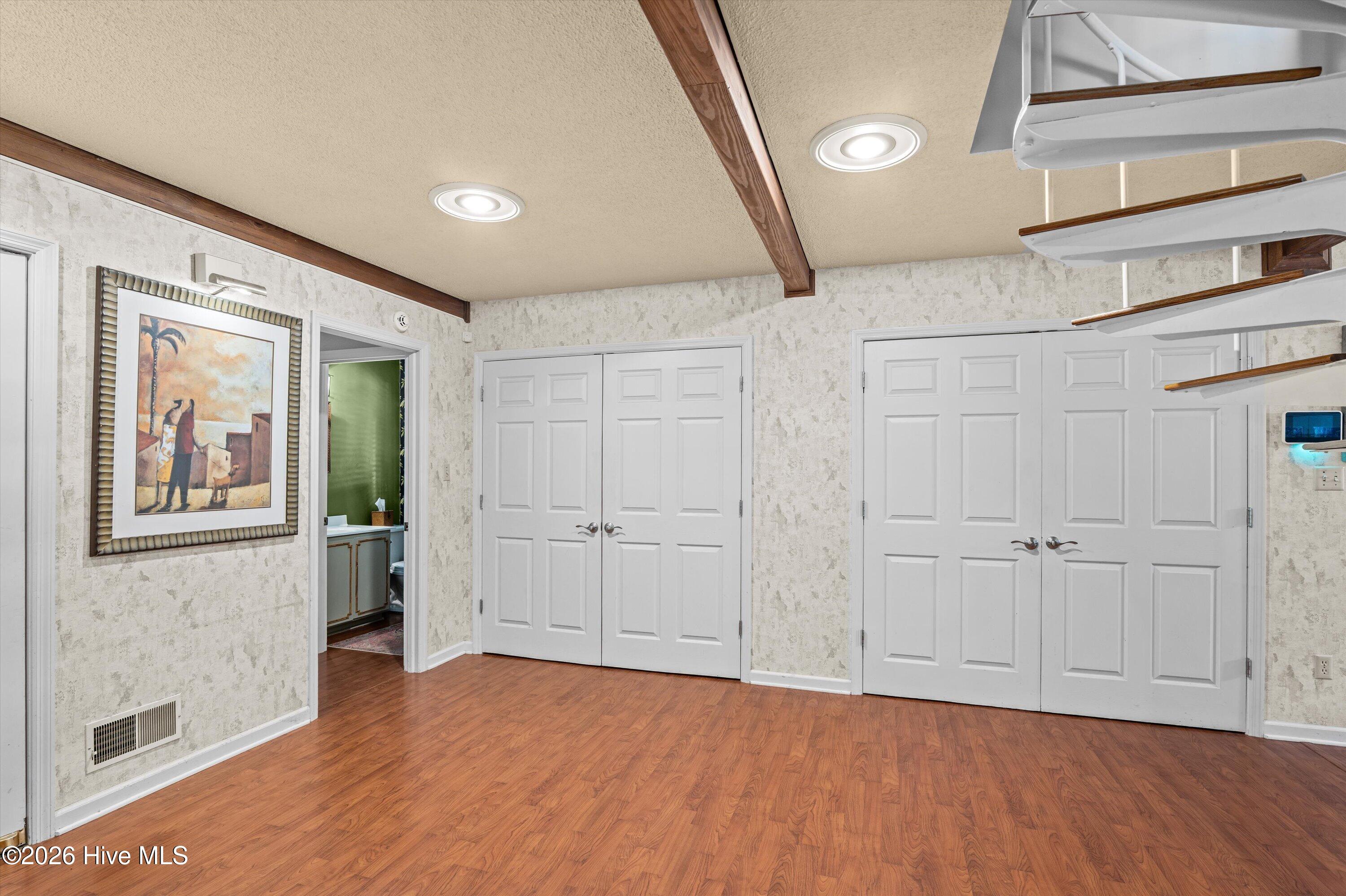 1007 Tamarack Drive Property Photo 33